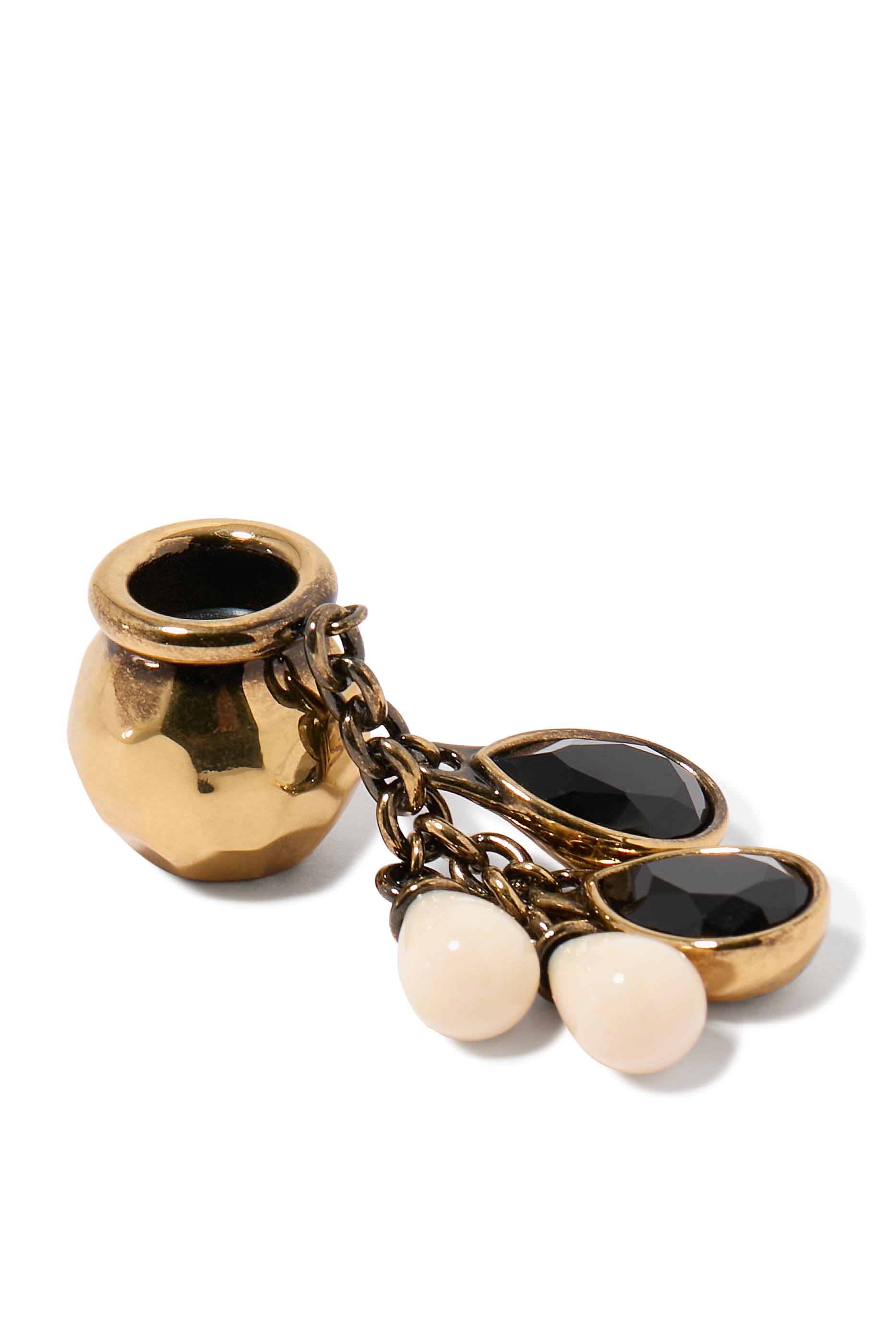 حلية بتصميم كروي