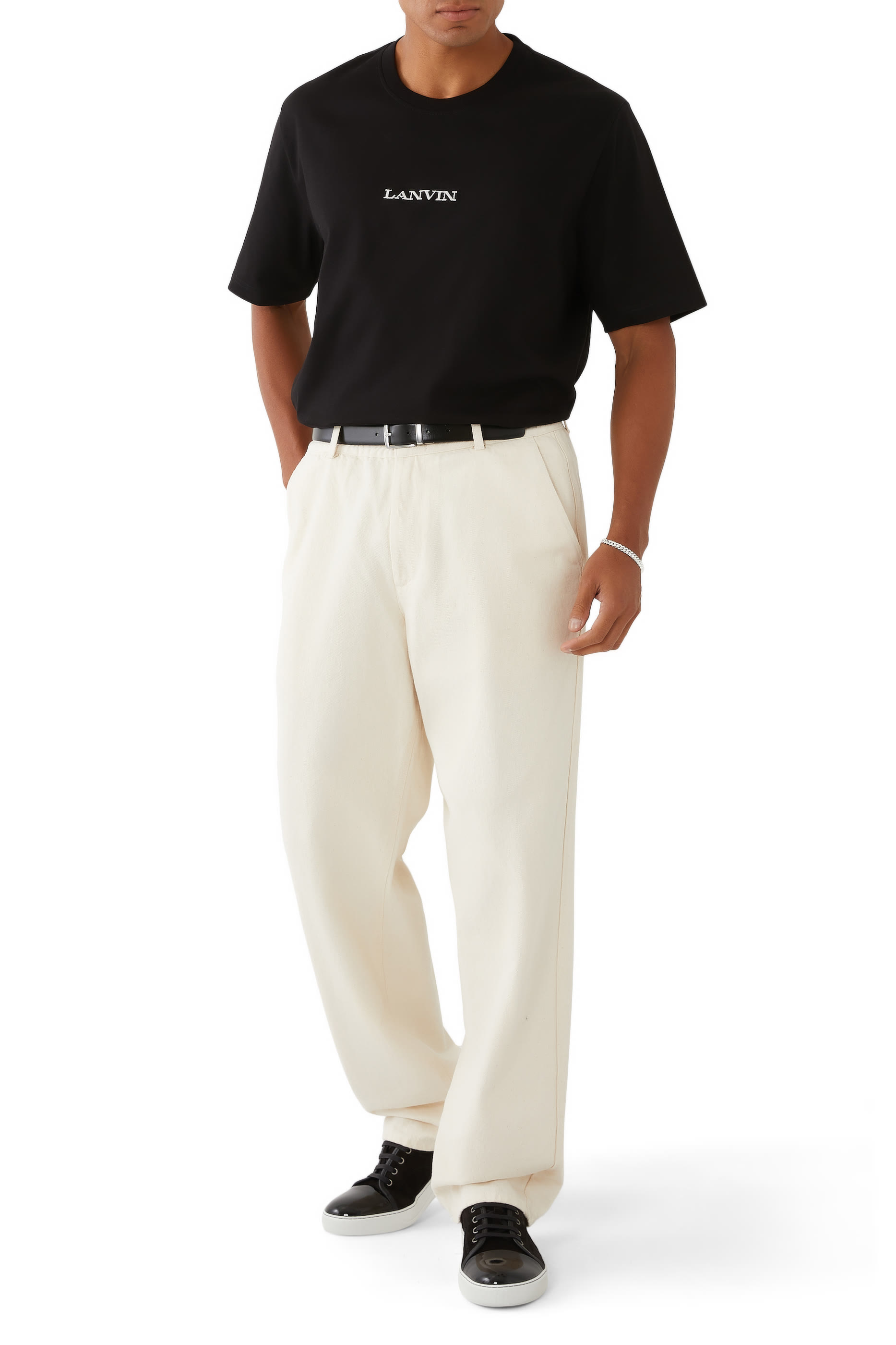 سنيكرز دي بي بي 1 شمواه وجلد لامع