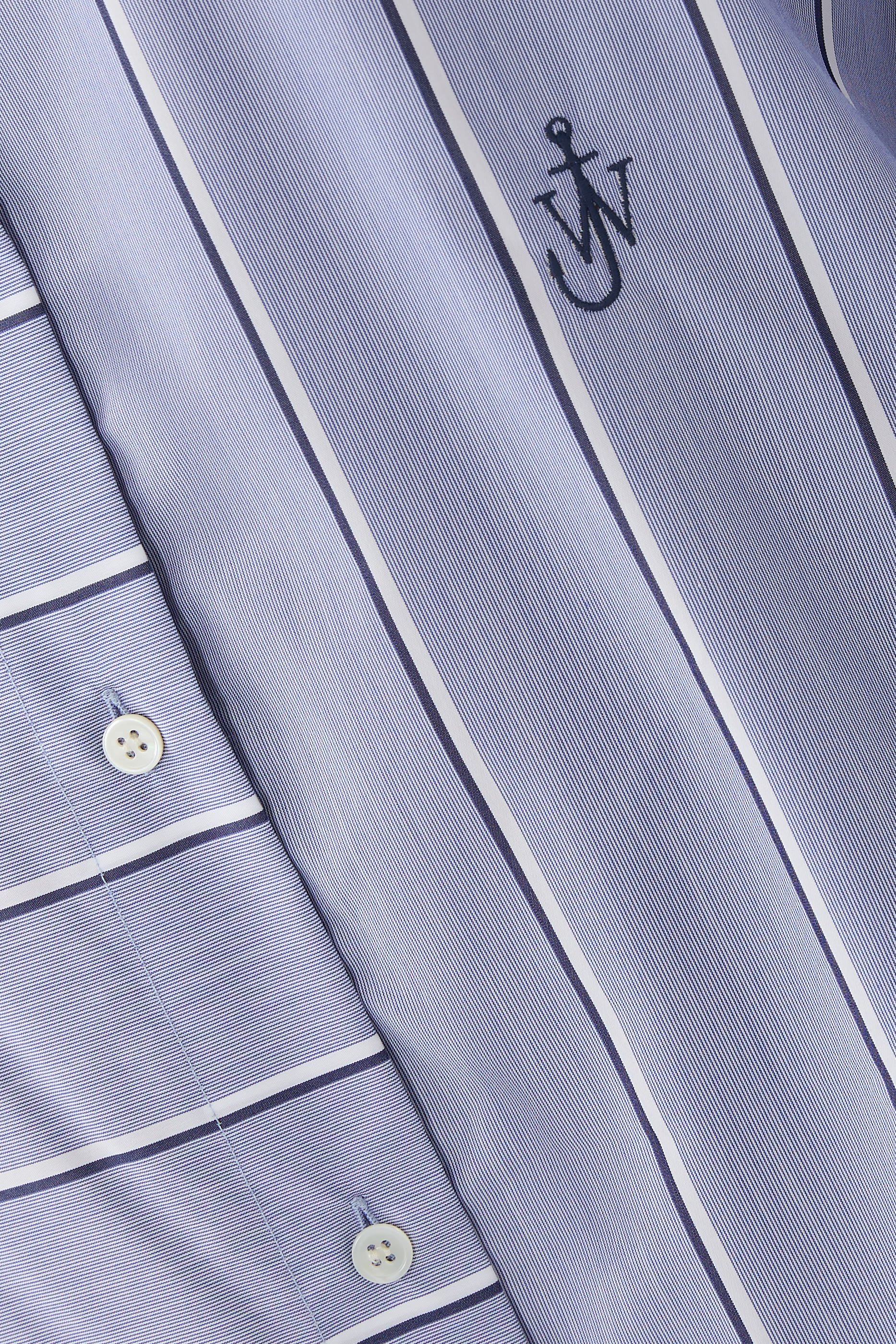 فستان بتصميم قميص بحافة متدرجة 