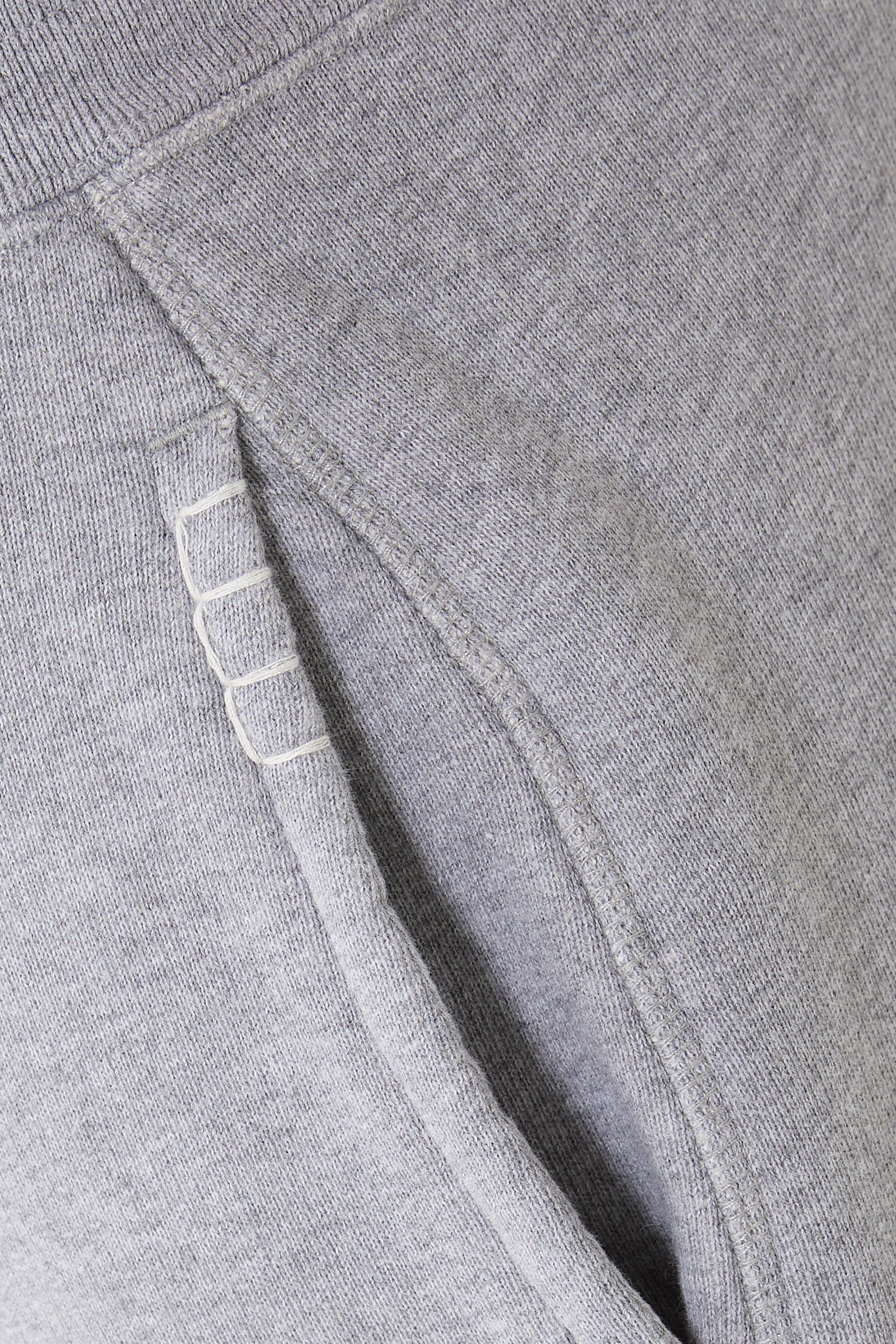 بنطال رياضي بأساور كاحل