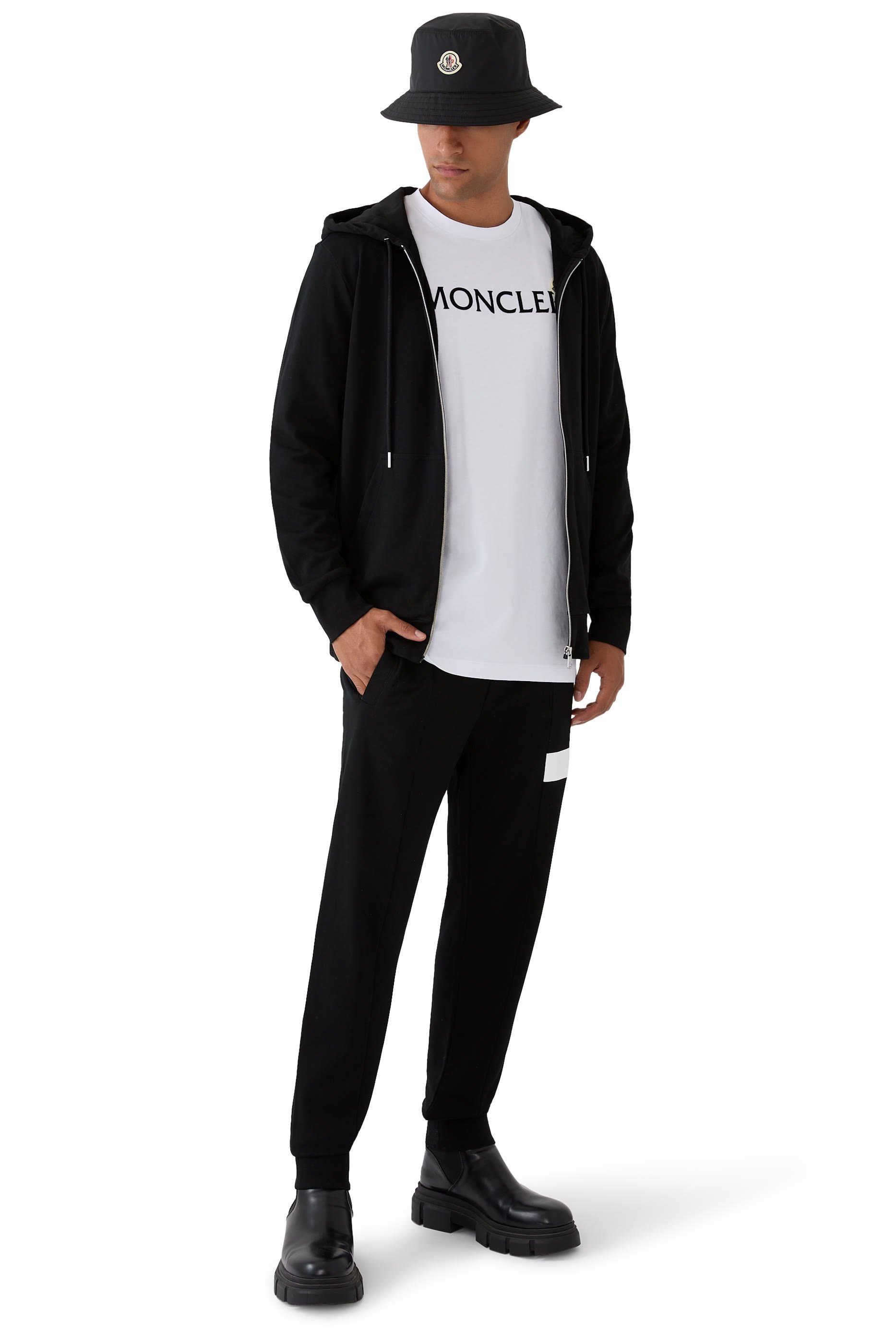 كارديجان بشعار الماركة وسحاب