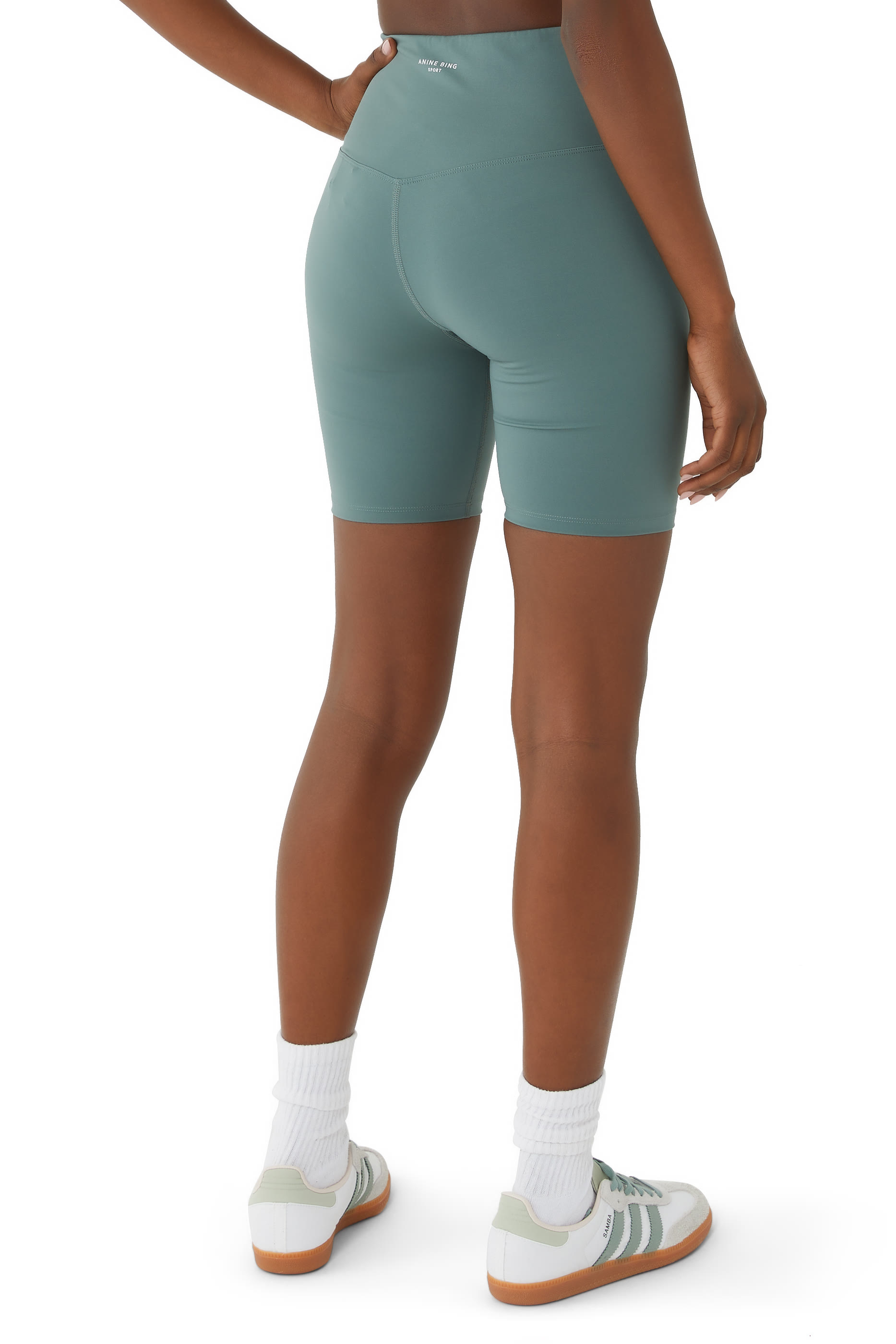 شورت بايكر بليك