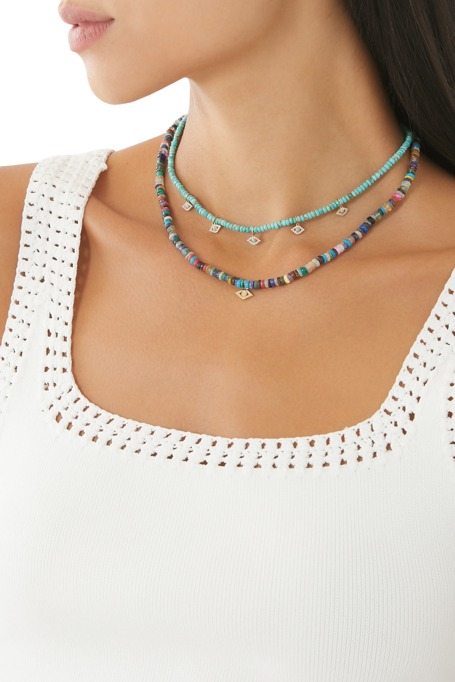 قلادة مزينة بخرز فيروز وحلي صغيرة بتصميم عين حسود مرصعة بالماس ذهب أصفر عيار 14