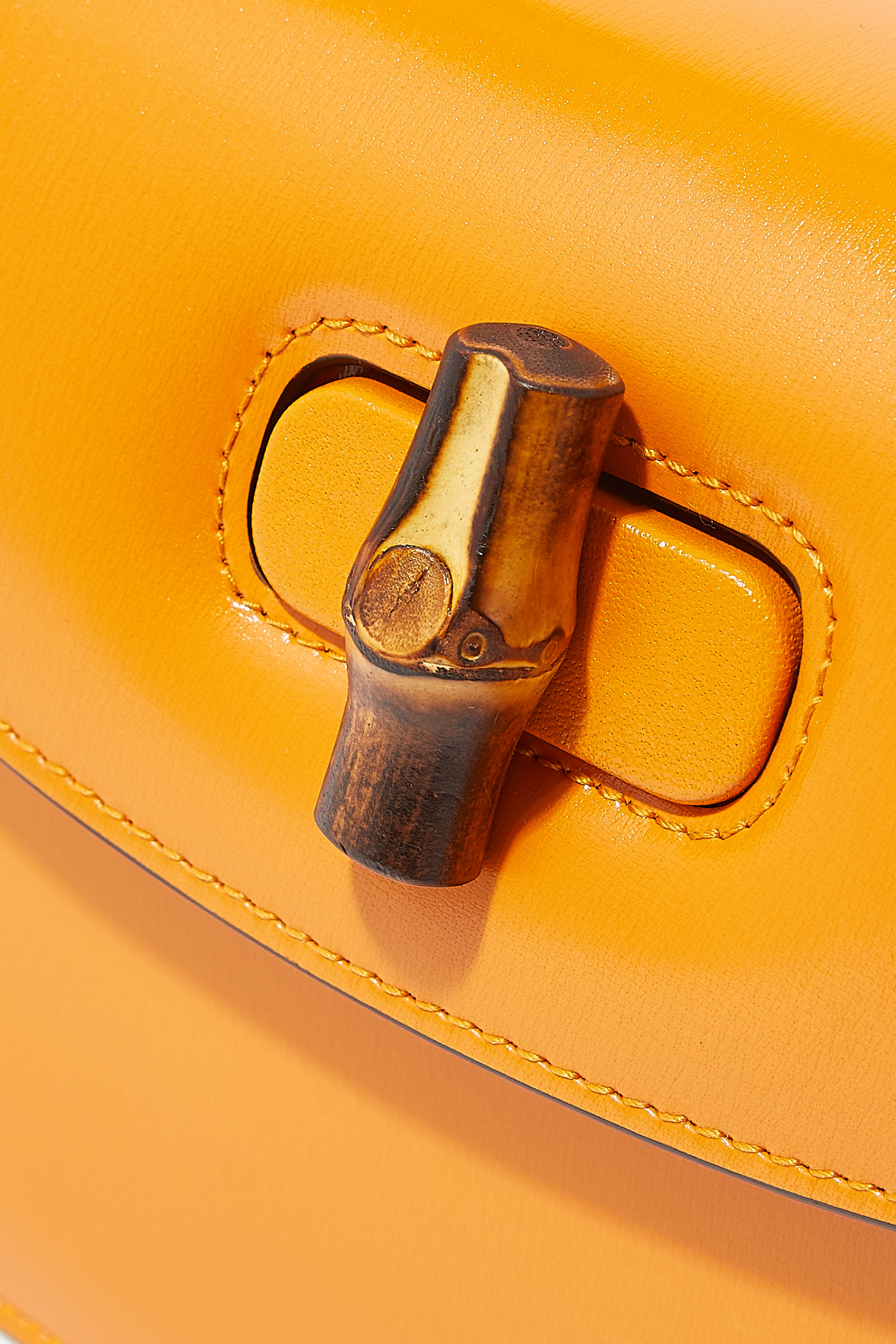 حقيبة 1947 صغيرة بيد علوية بامبو