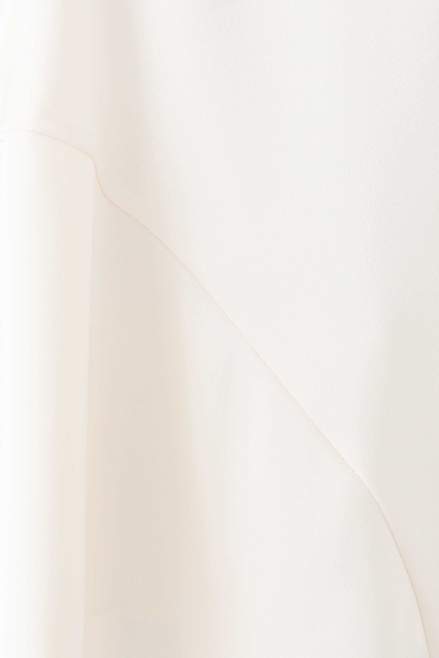 بلوزة قماش ستان غير لامع