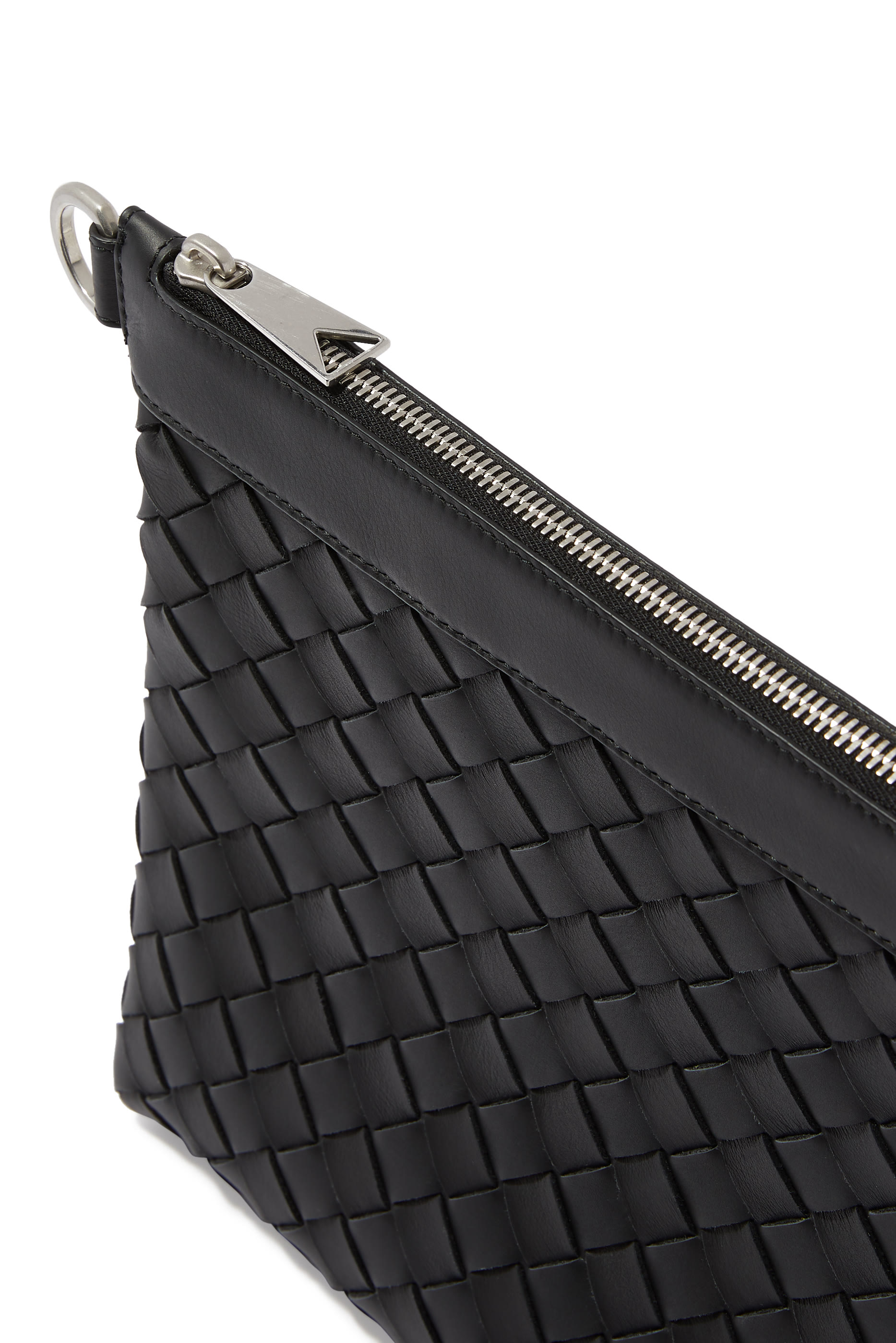 حافظة أوراق جلد بتصميم مجدول