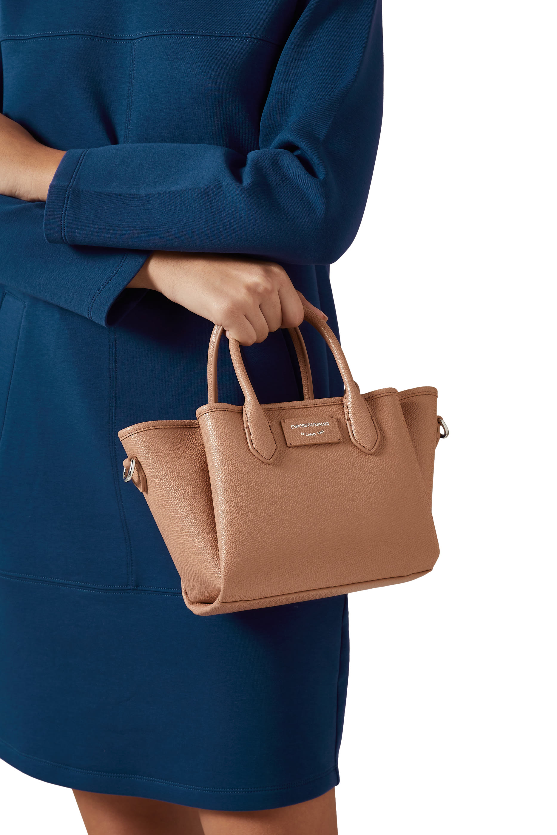 حقيبة يد صغيرة بملمس بارز