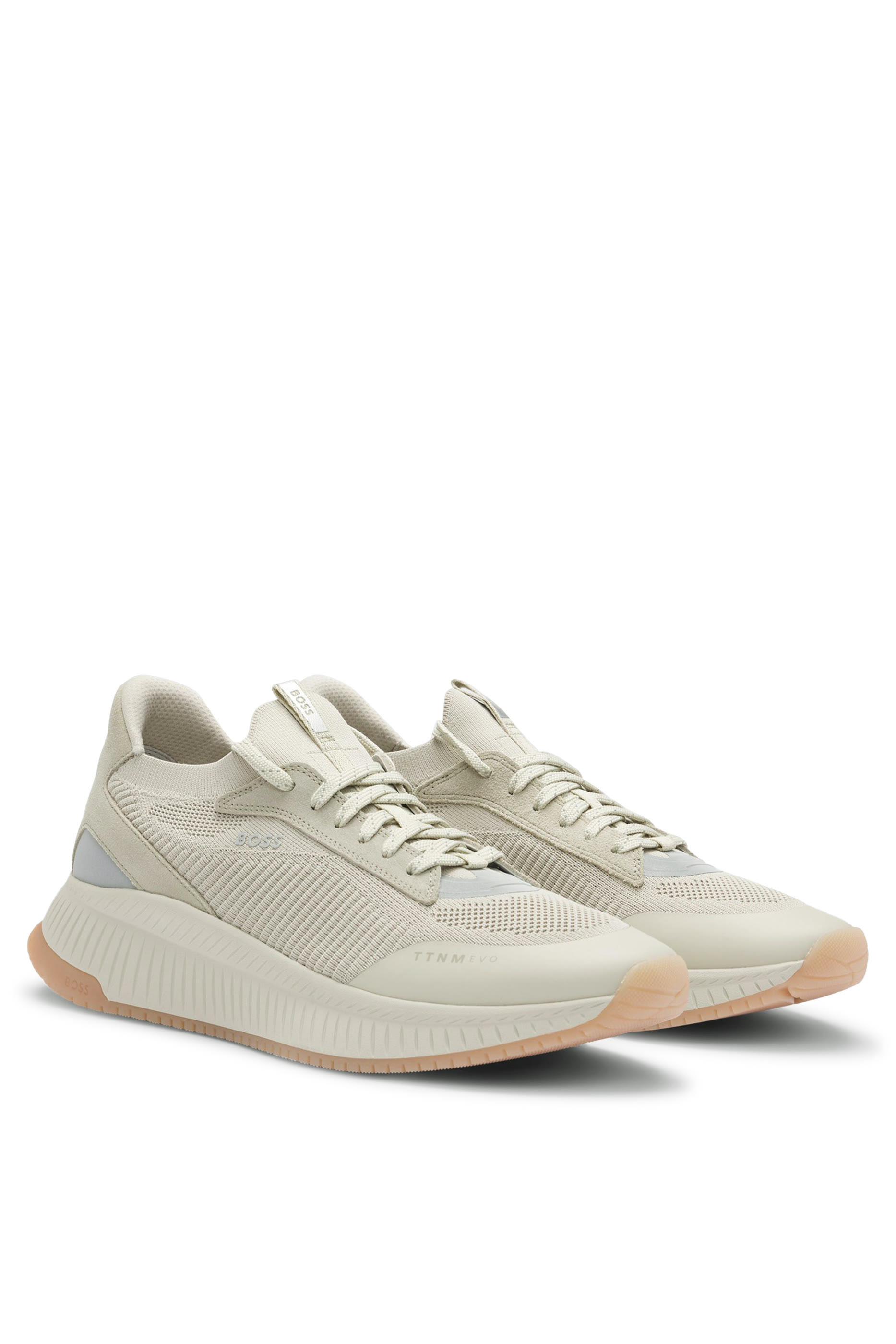 سنيكرز تي تي إن إم إيفو