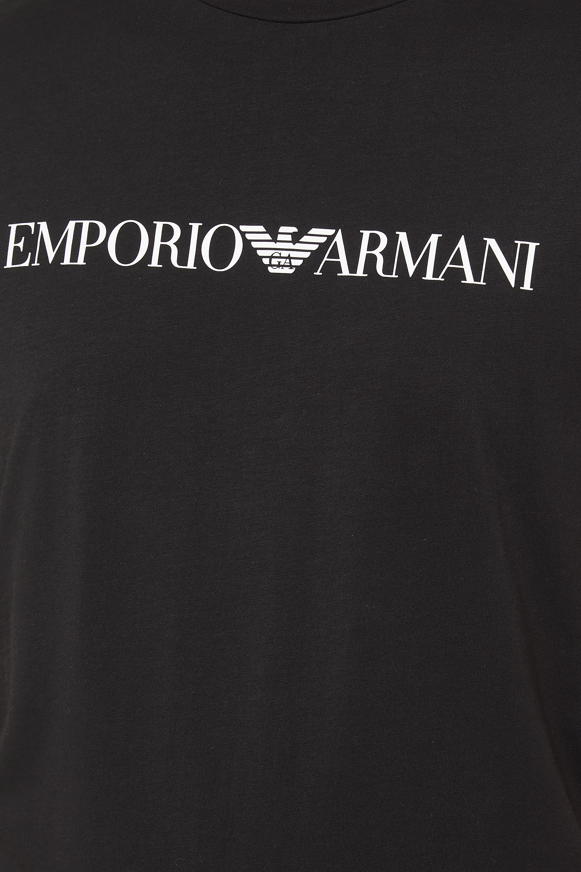 تي شيرت بشعار الماركة كبير الحجم