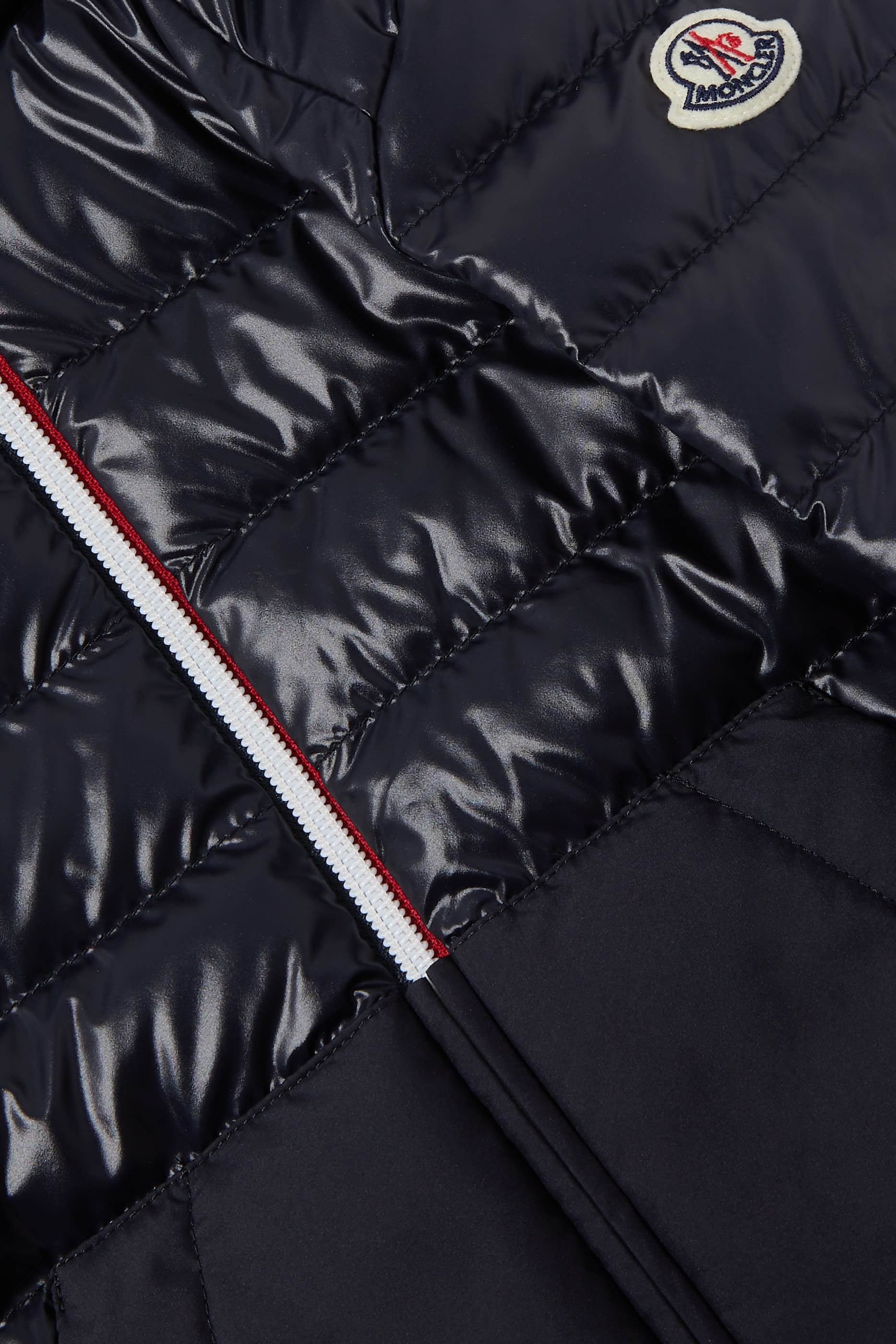 جاكيت ماسيراو بغطاء رأس وتصميم مبطن بالزغب للأطفال