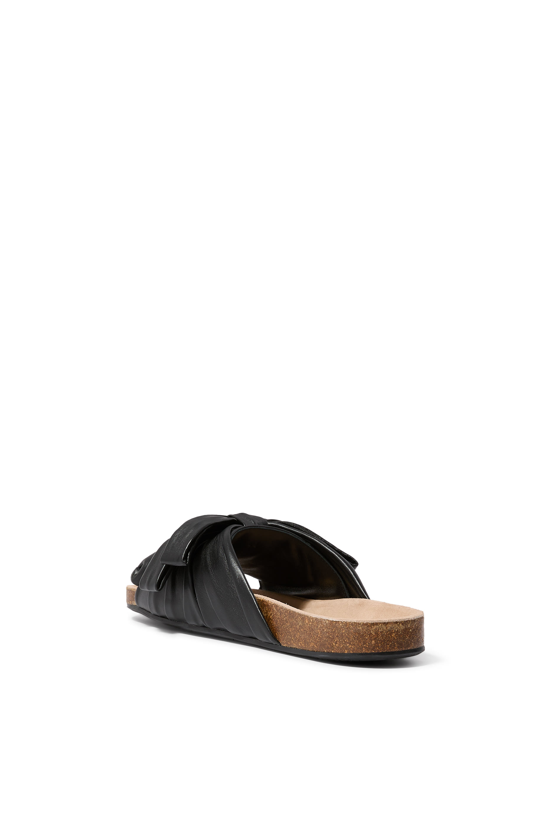 صندل بنعل مسطح وربطة فيونكة