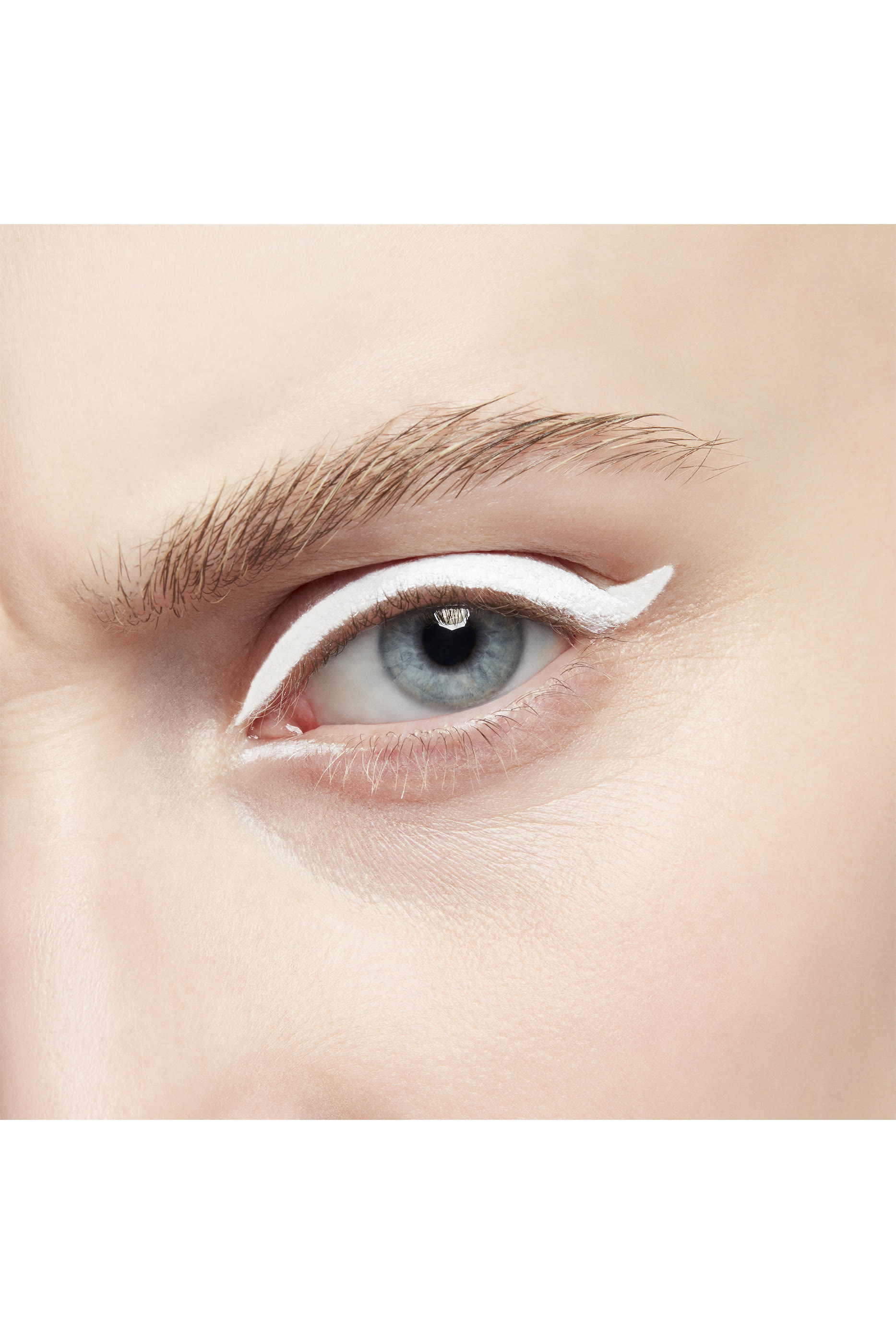 قلم محدد عيون جل