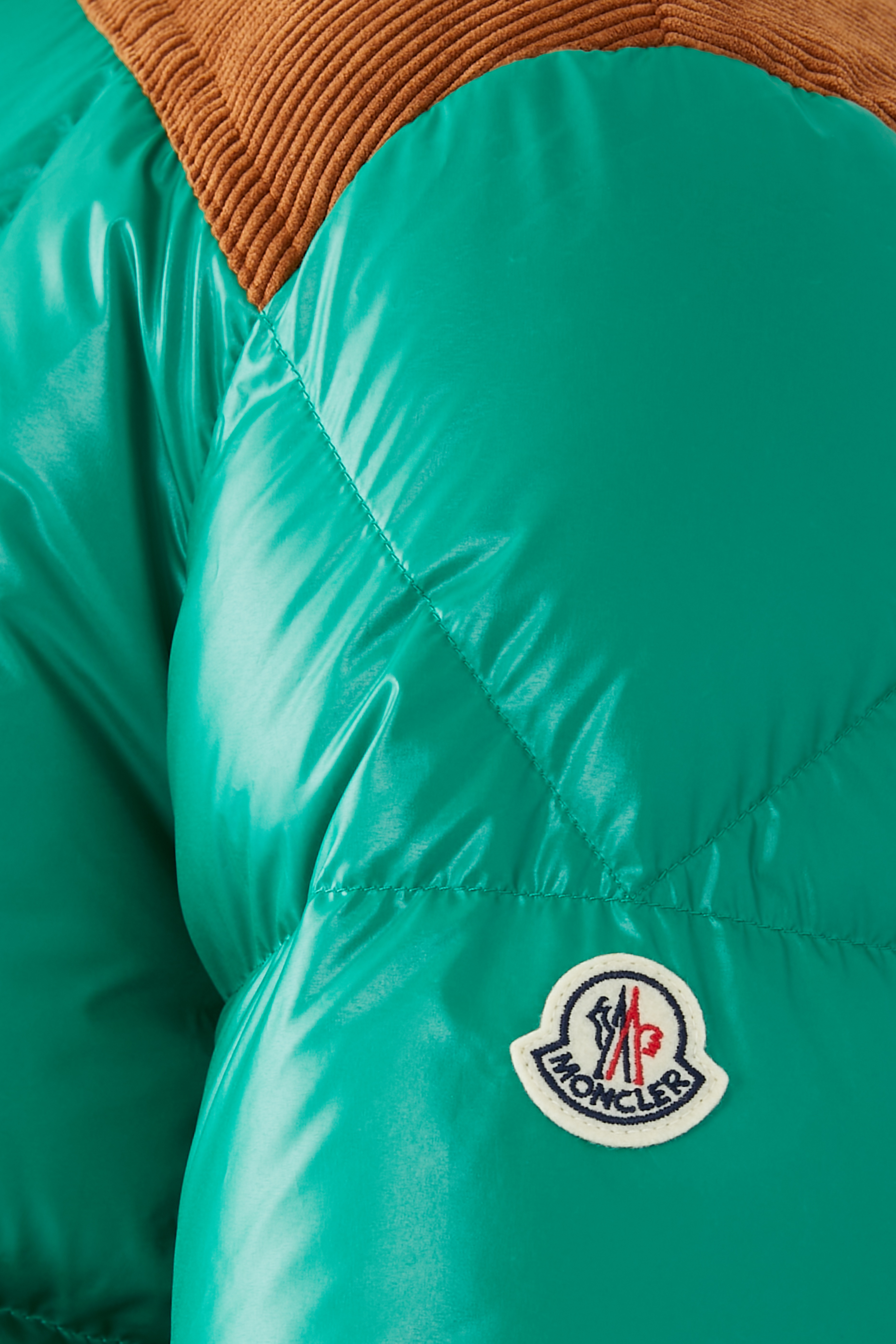 جاكيت اين مبطن بالزغب