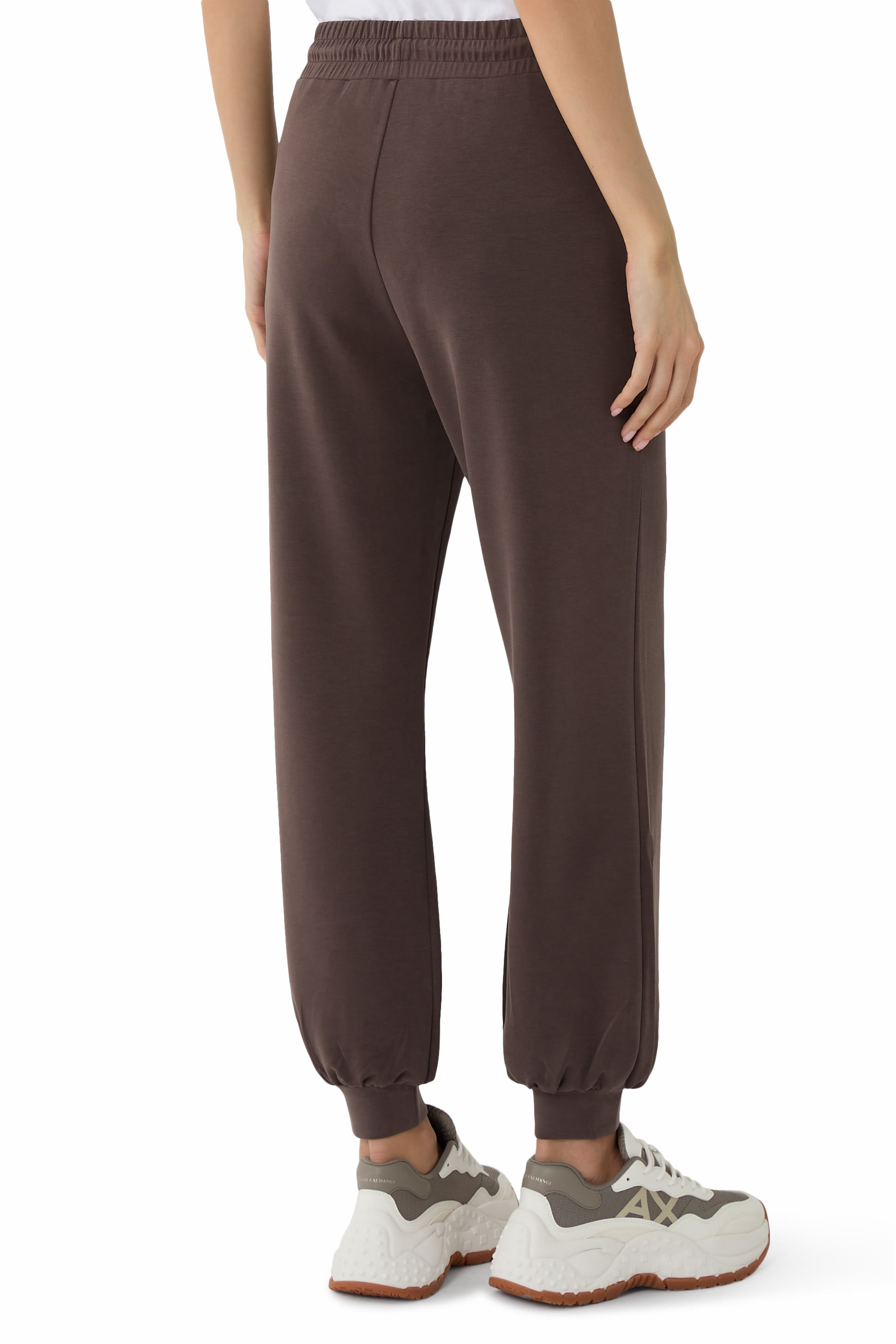 بنطال رياضي بقصة فضفاضة بشعار الماركة