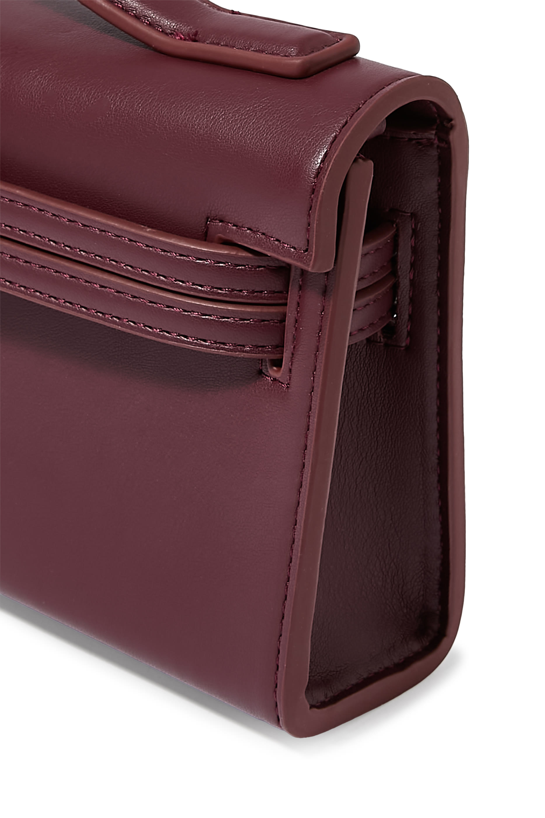 حقيبة بريا بيد علوية بتصميم منتظم