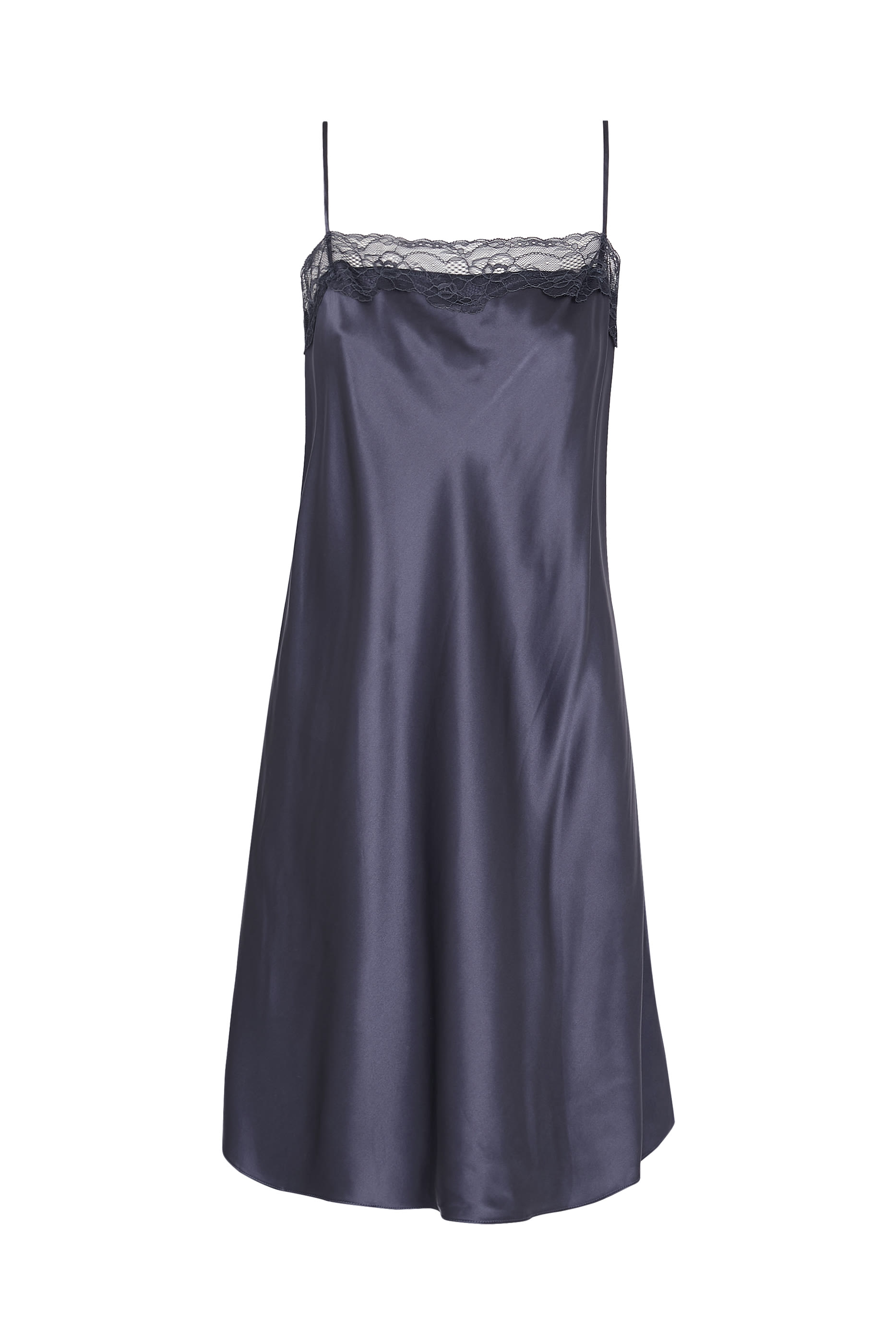 فستان نوم بياقة مربعة وحمالات رفيعة حرير ودانتيل