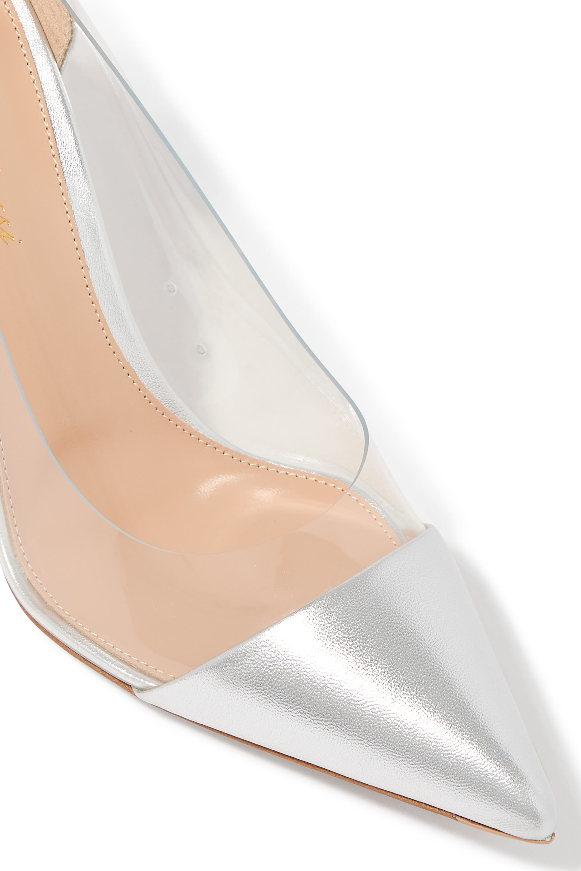 حذاء كلاسيكي 85 بأجزاء شفافة وجلد لامع