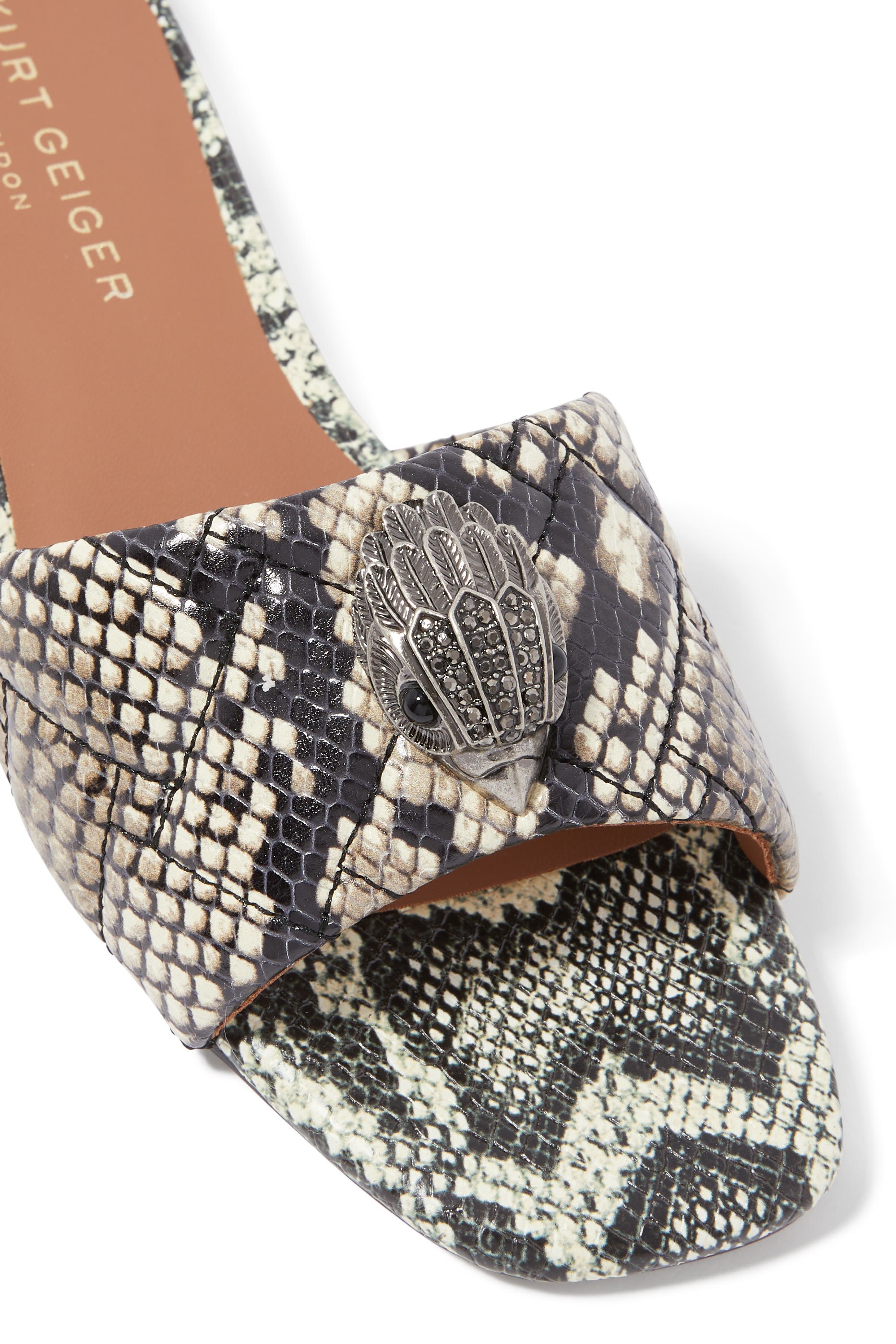 صندل كنسينغتون بنعل مسطح