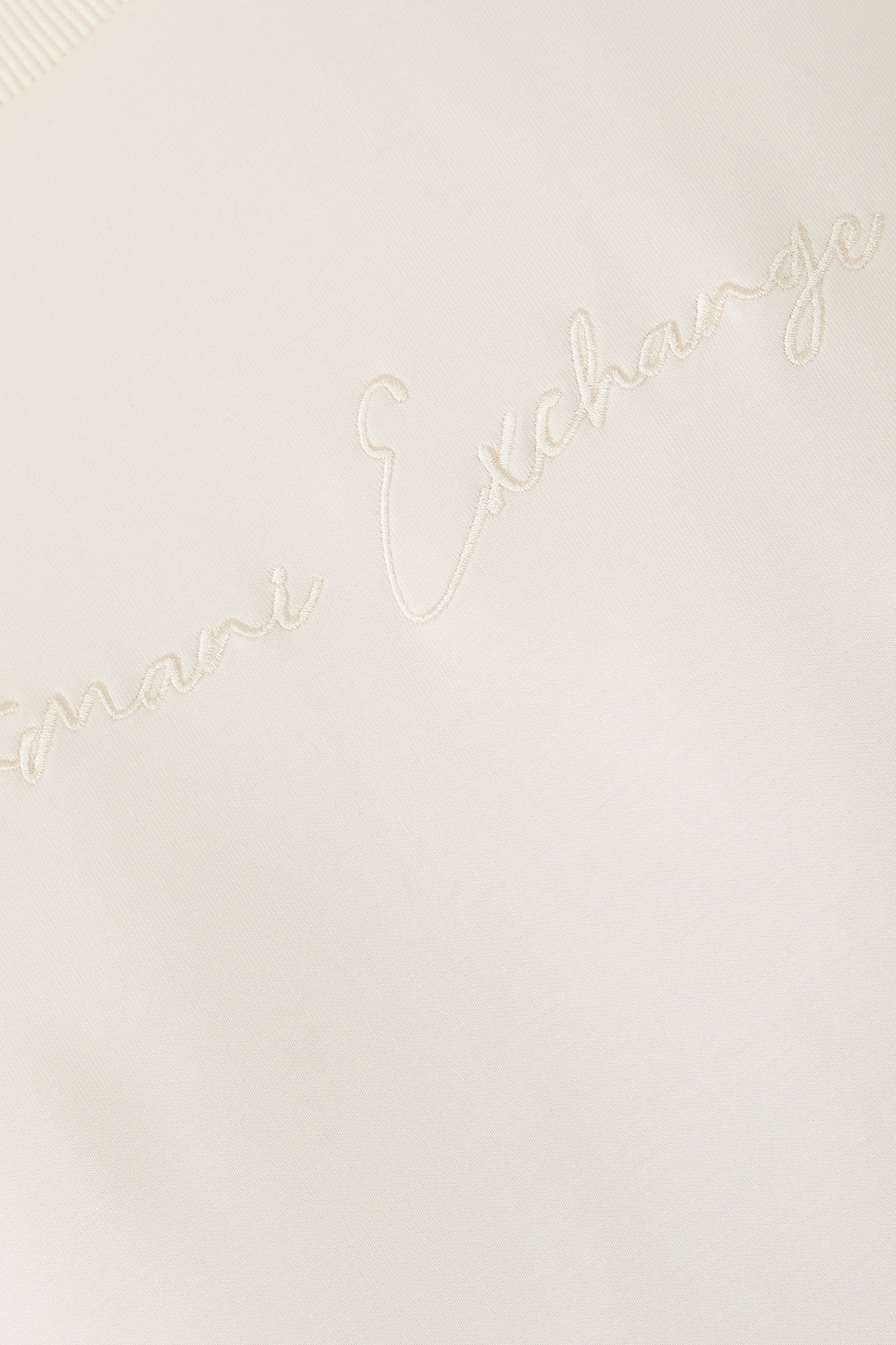 سويت شيرت أساسي بياقة ضيقة