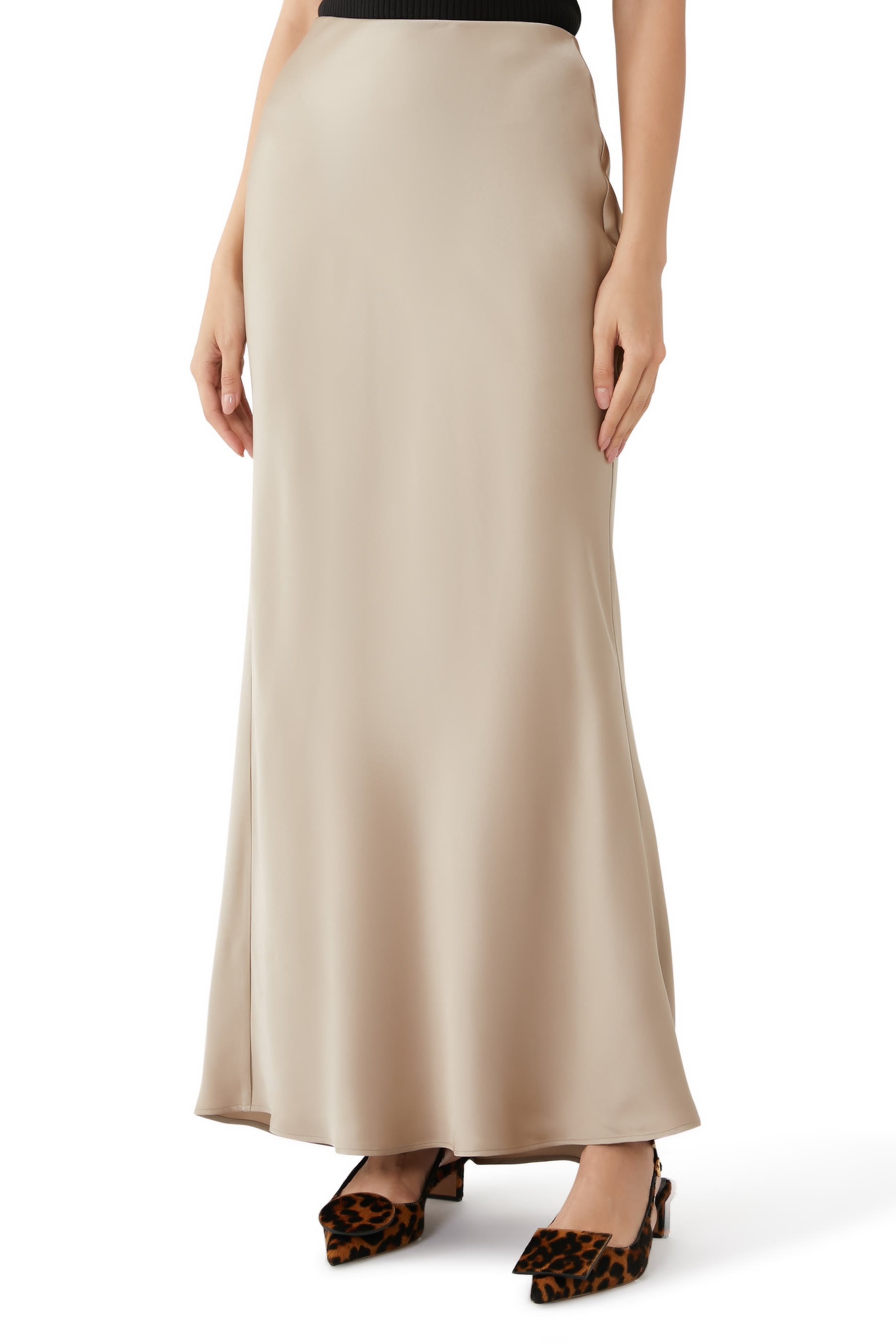 تنورة بار طويلة حرير