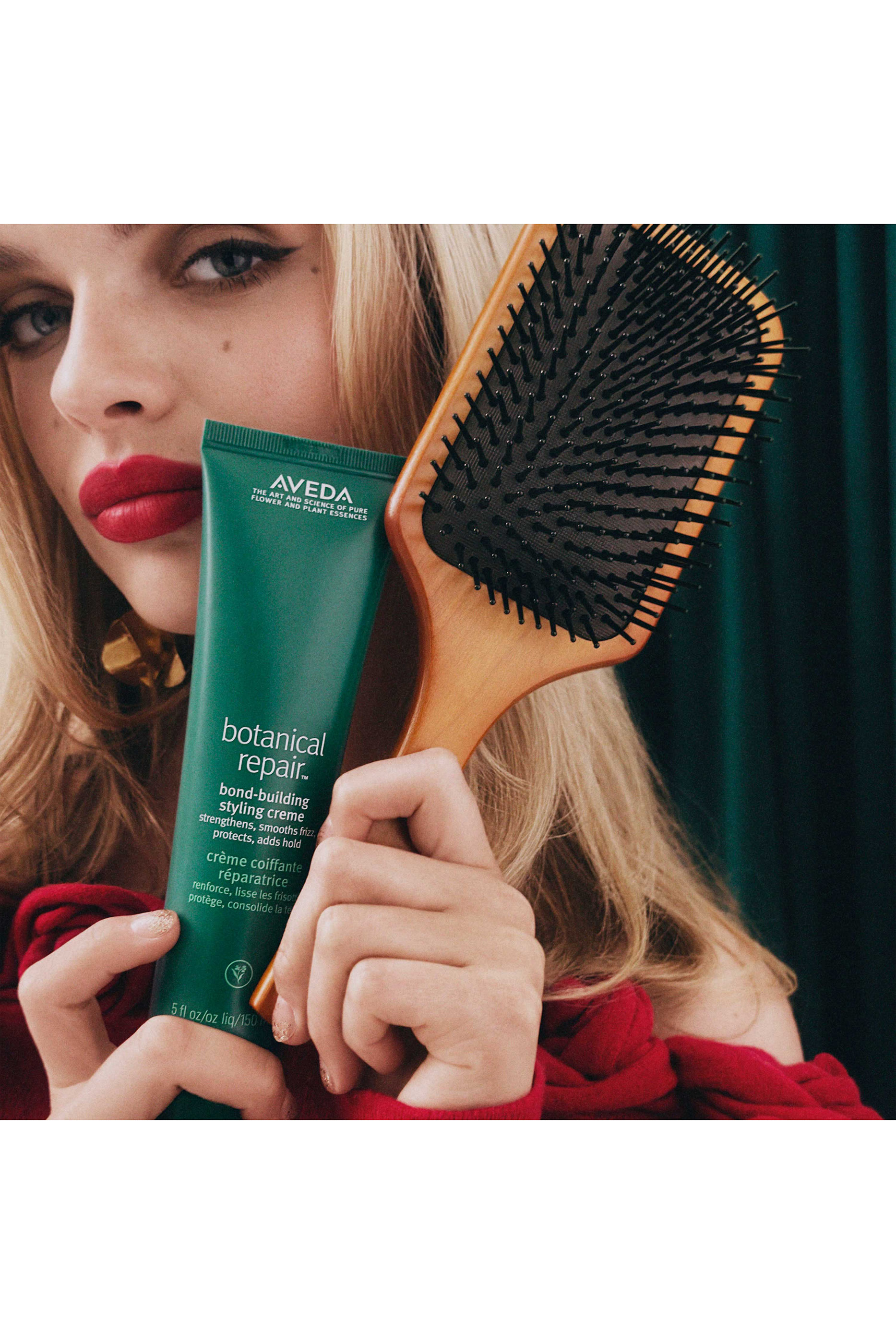 مجموعة هدايا أساسية بوتانيكال ريبير لتقوية وتصفيف الشعر