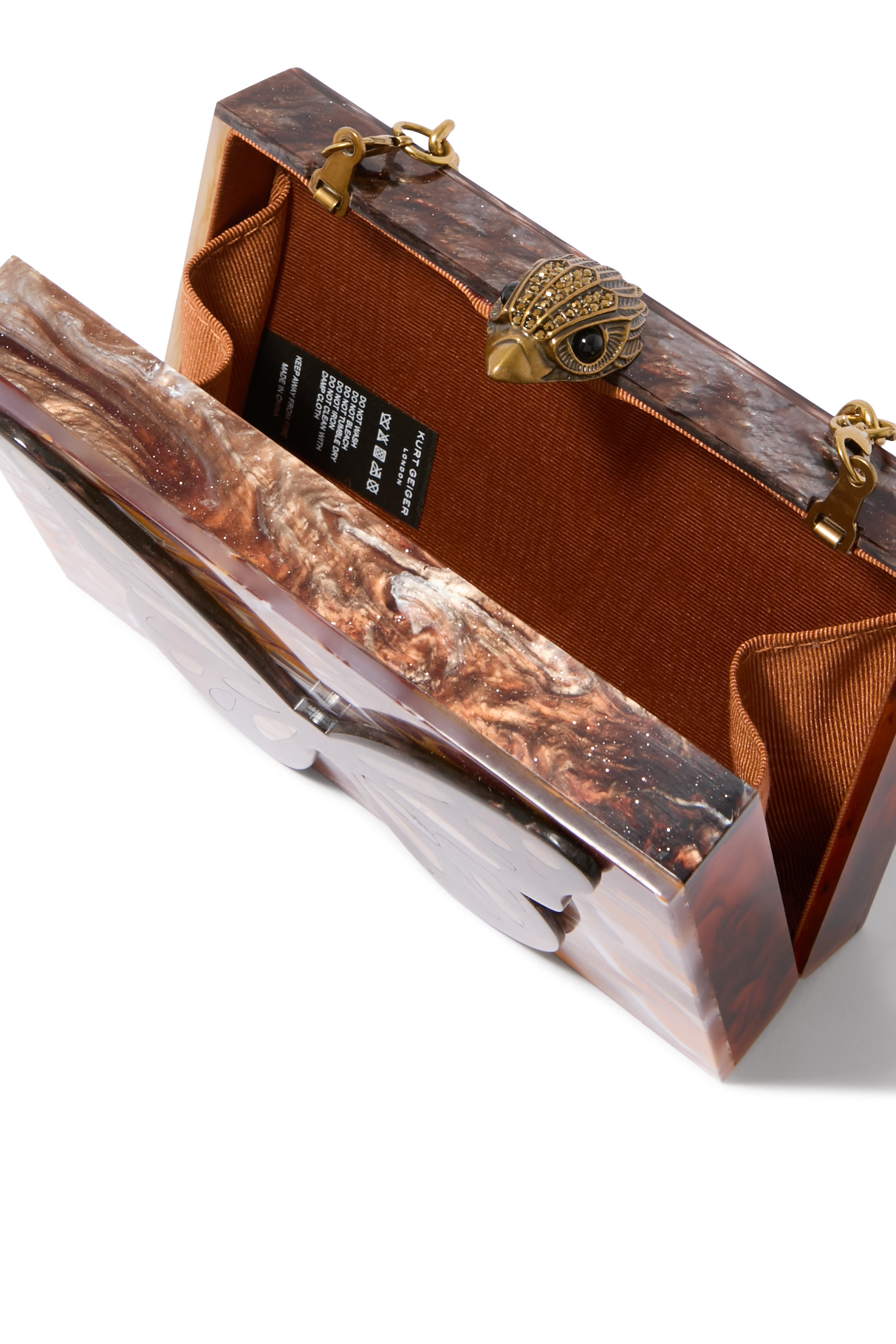 حقيبة كتف مزينة بفراشات