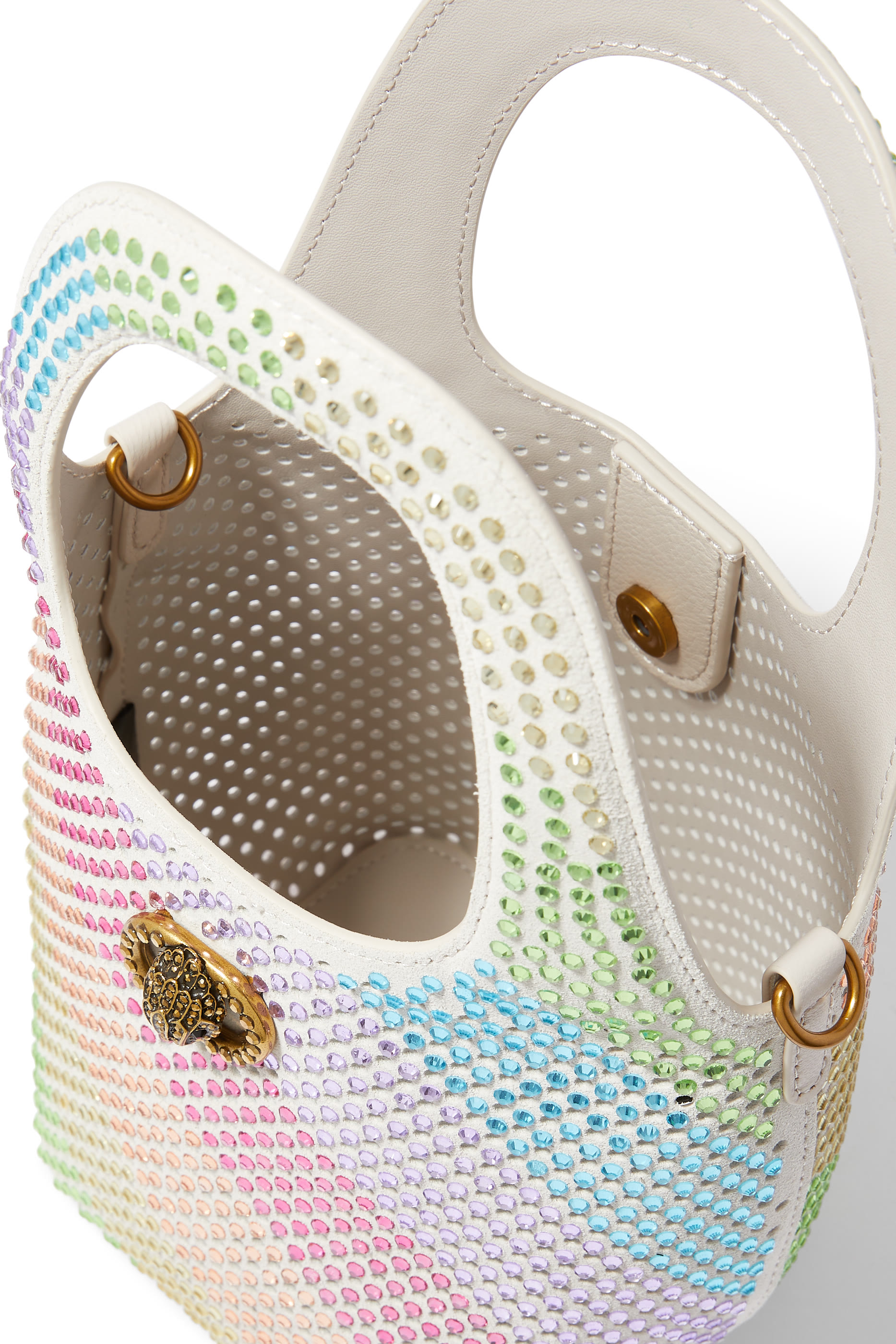 حقيبة باكيت تشيلسي صغيرة مرصعة بالكريستال