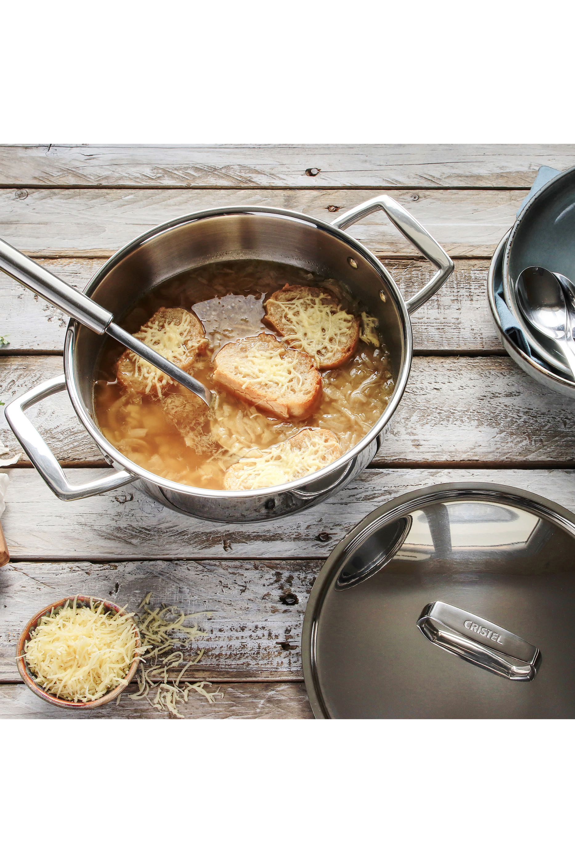 قدر حساء كاستل برو بهيكل متعدد الطبقات