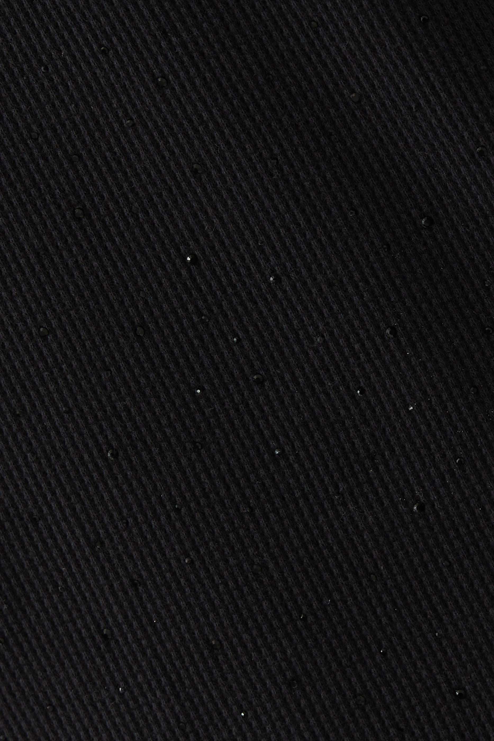 سويت شيرت  بأكمام طويلة وياقة ضيقة مزين بكريستال هوتفيكس