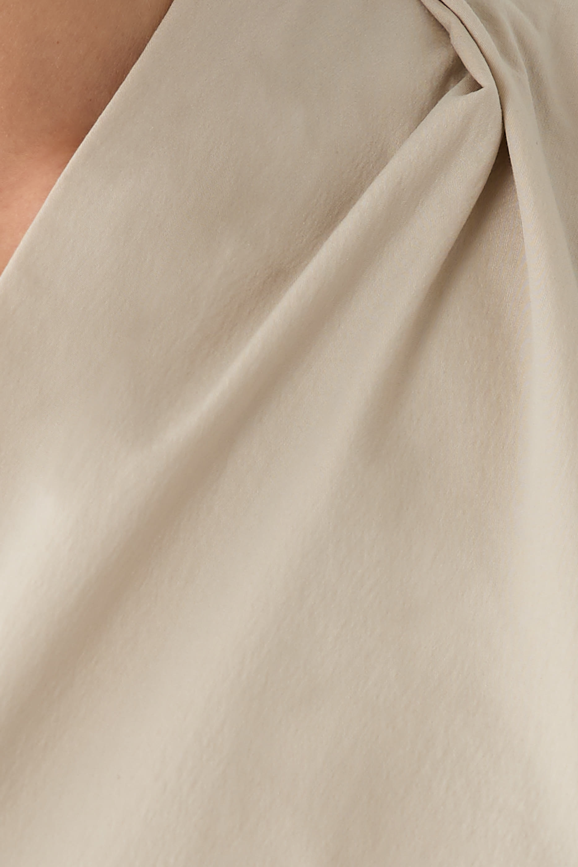 بلوزة أسيم أوريغامي