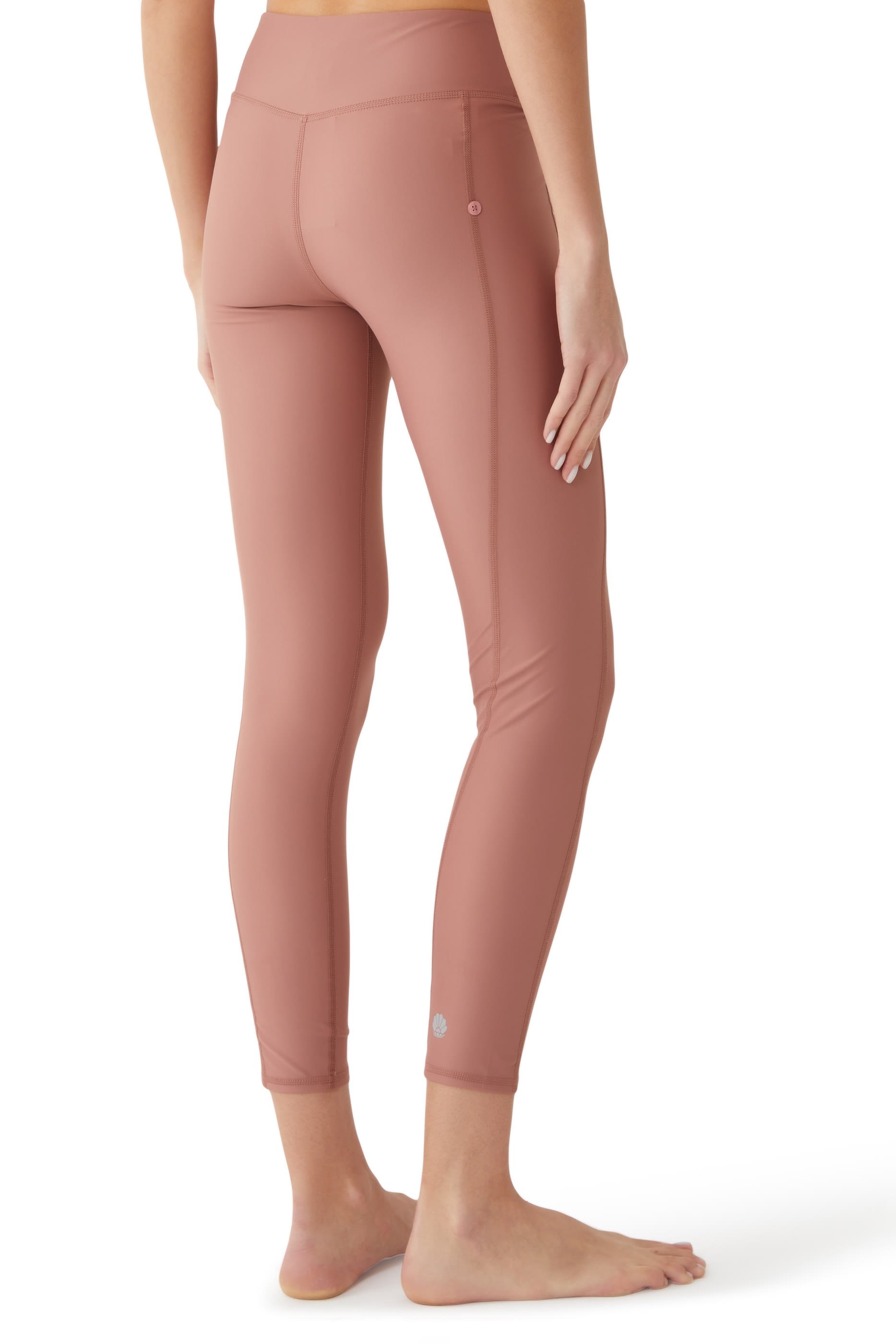 بنطال سباحة ضيق بجيوب