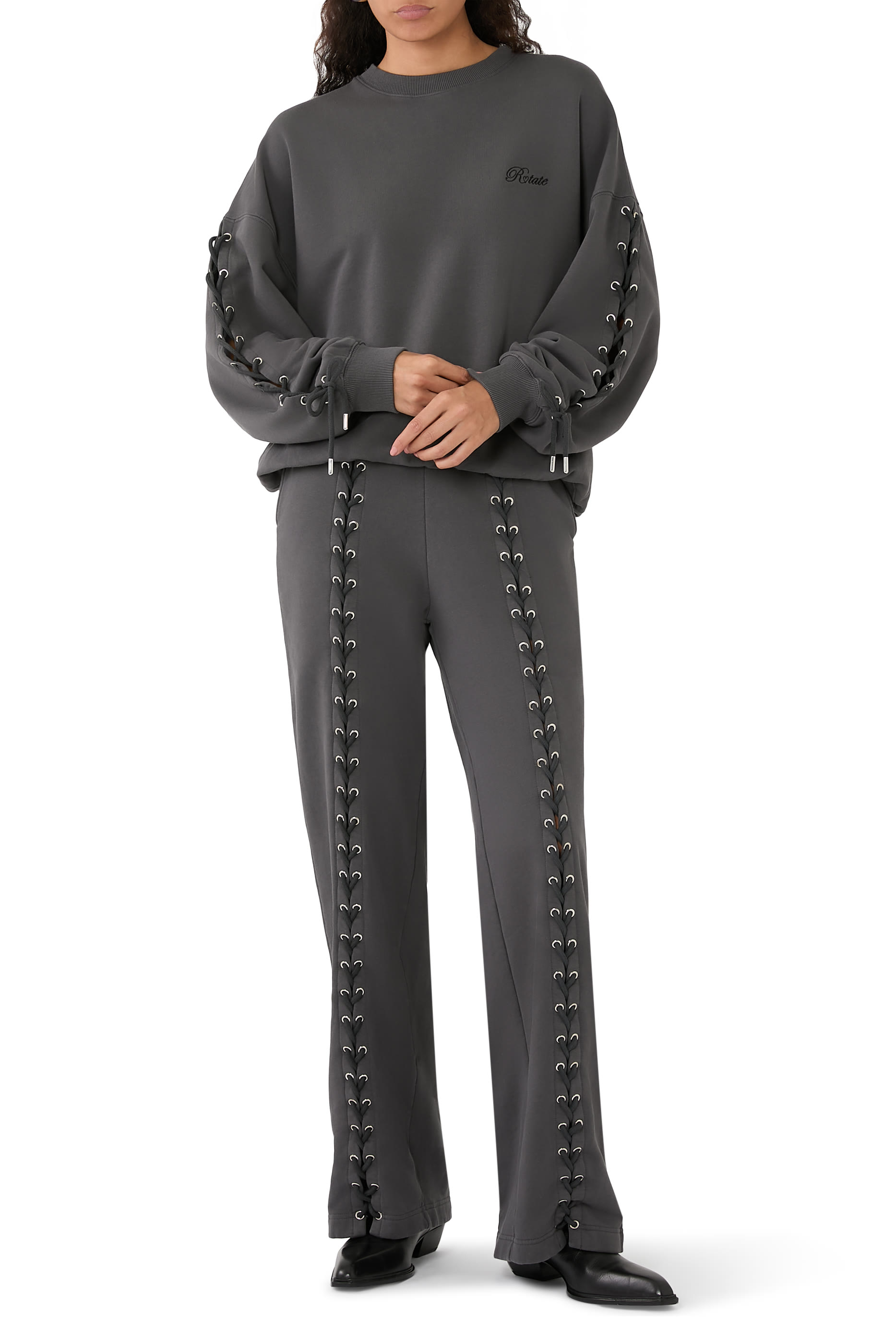 بنطال رياضي بأربطة