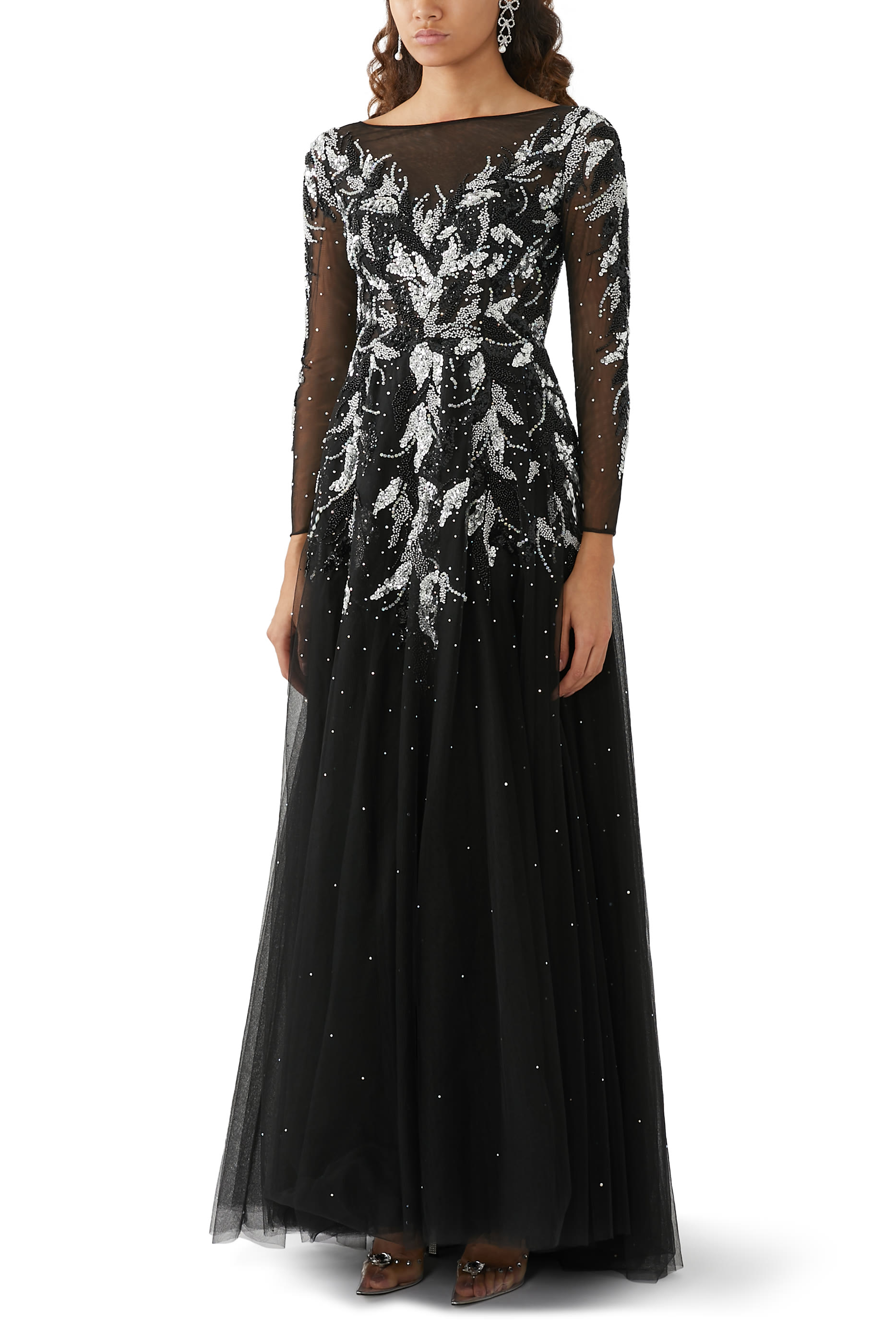 فستان سهرة بأكمام طويلة تول