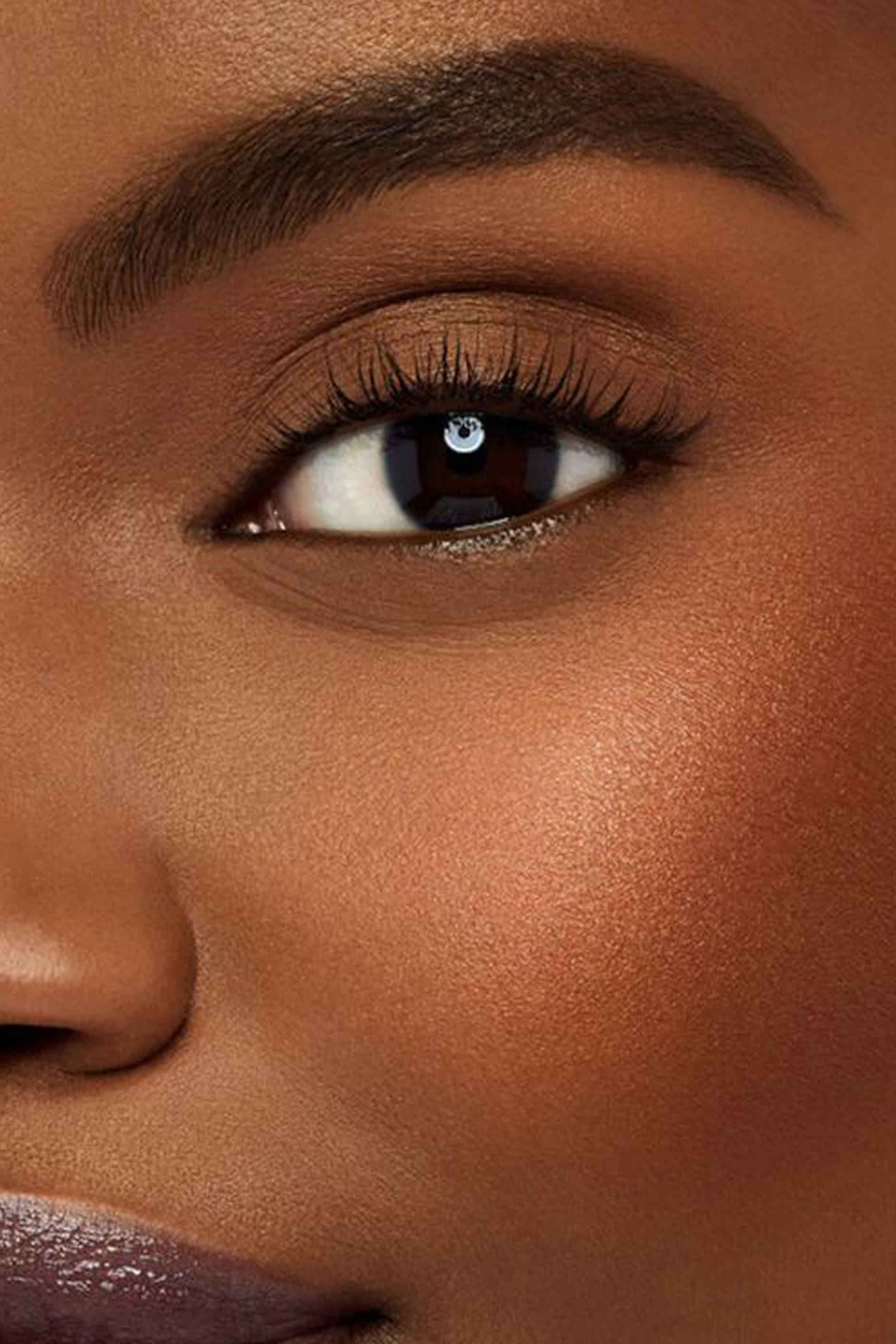 برونزر بودرة