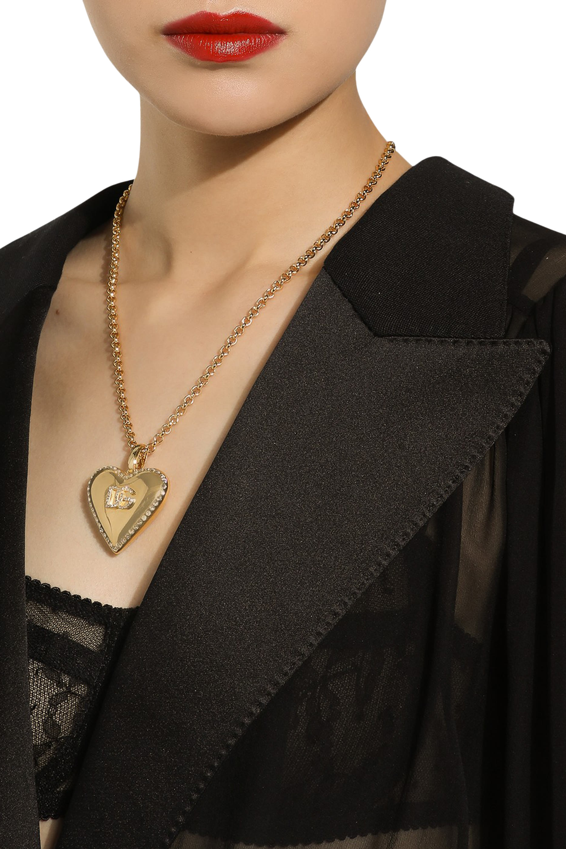 قلادة بدلاية بتصميم قلب مزينة بشعار الماركة وأحجار الراين