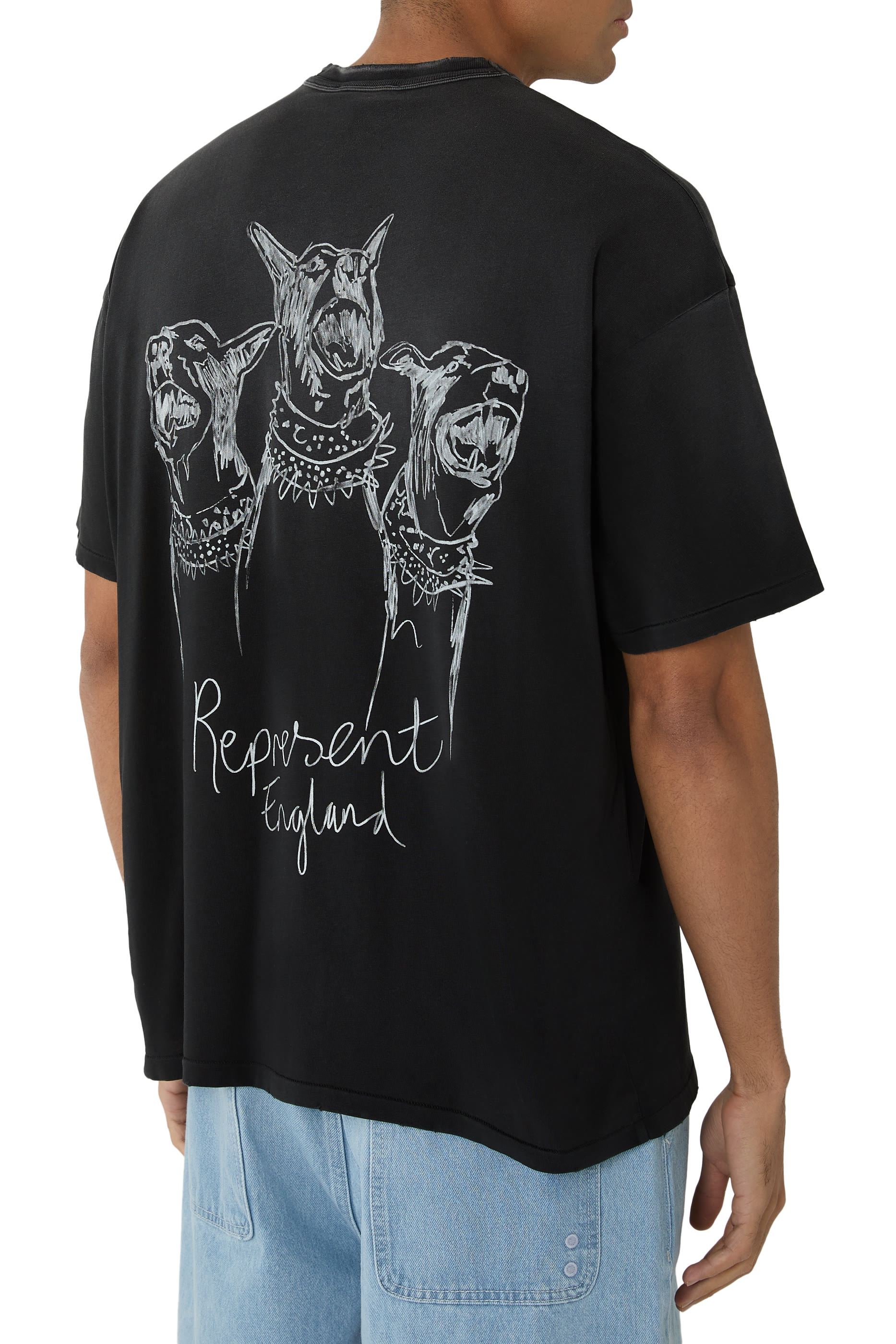 تيشيرت بنقشة ثوروبريد مرسومة يدويا