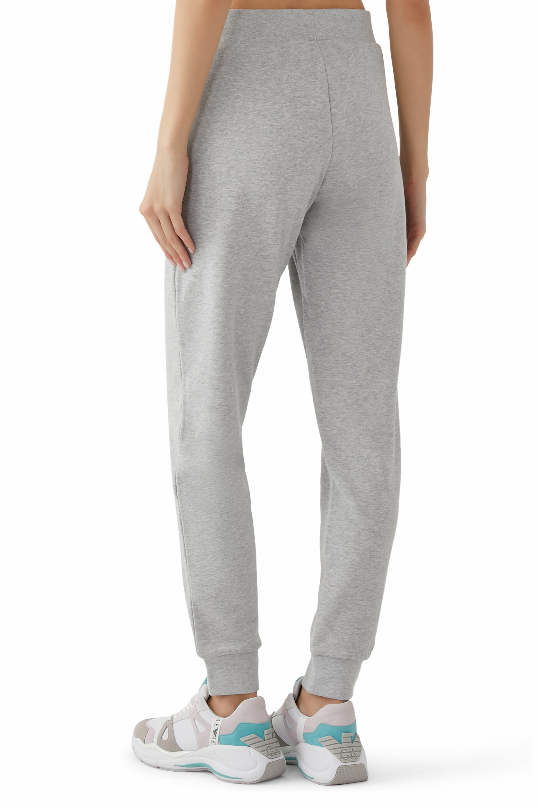 بنطال رياضي بشعار الماركة جرسيه