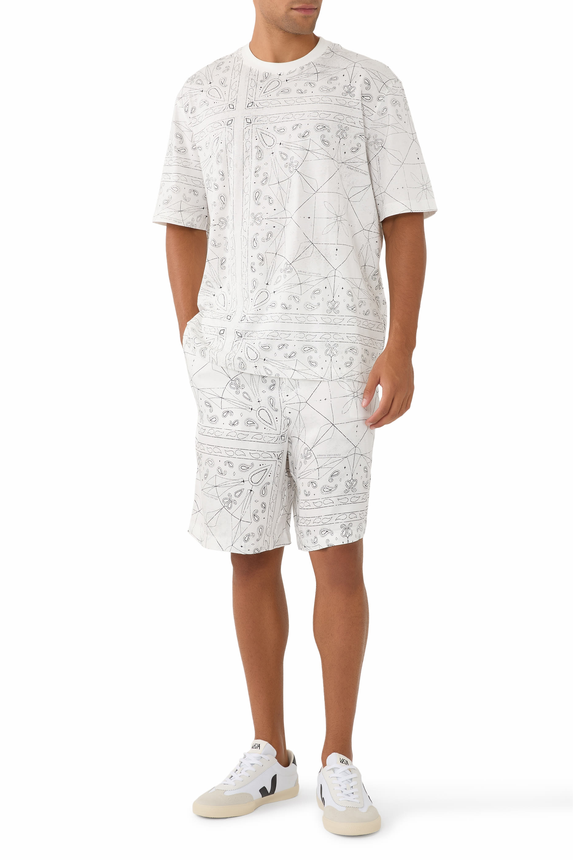 تيشيرت كلايدسكوب بنقشة