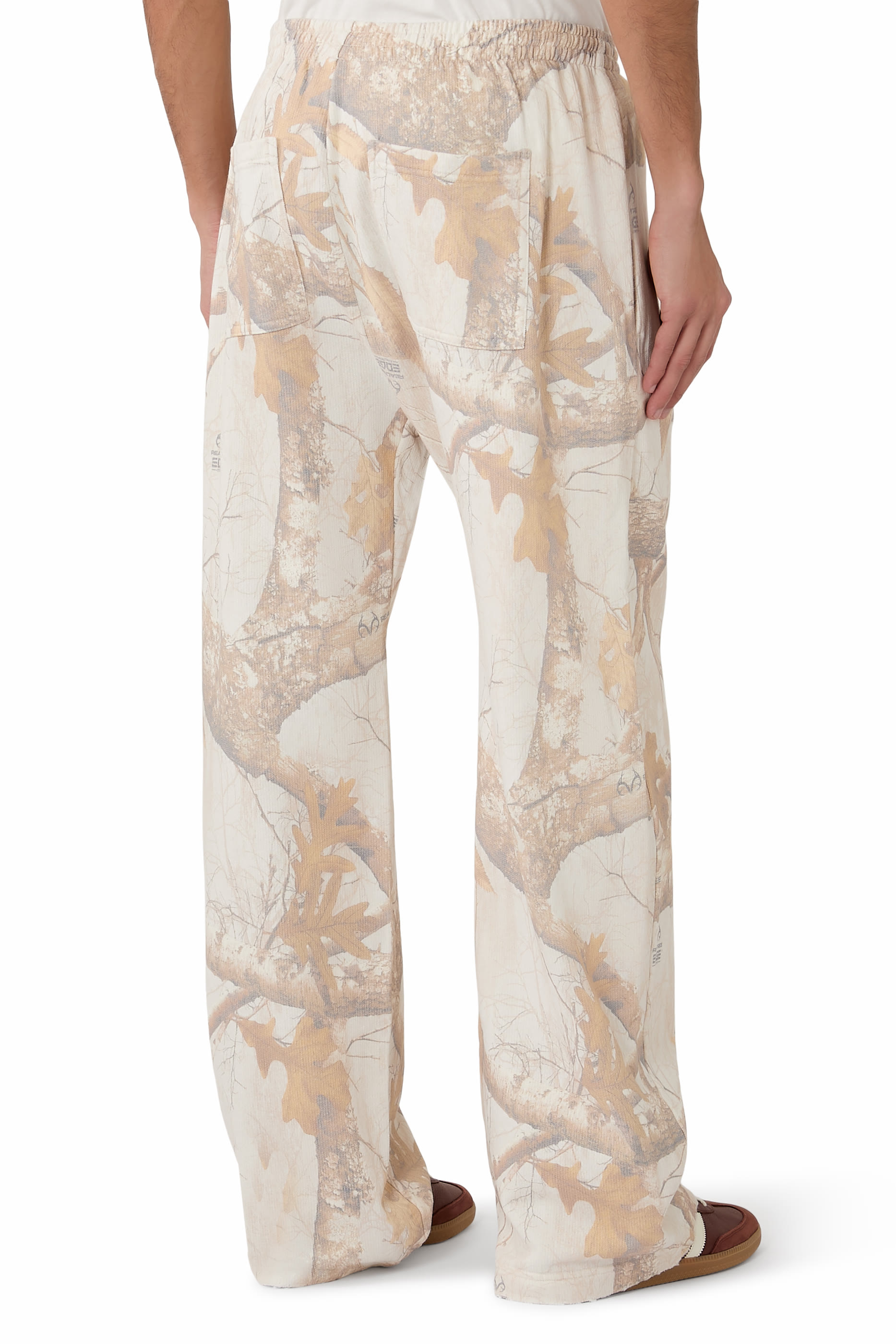 بنطال رياضي بطبعة إنجلترا