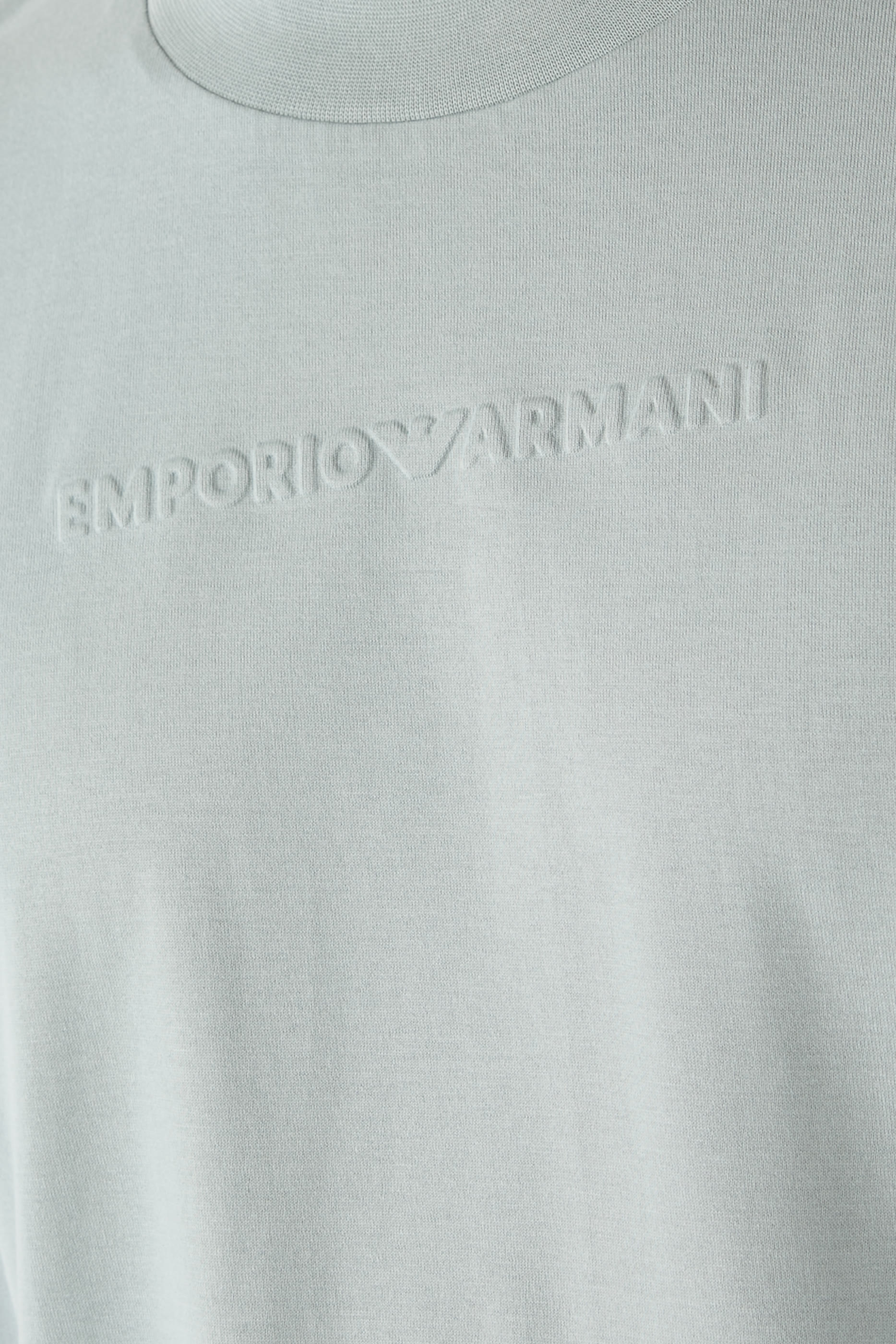 تيشيرت بنقشة شعار الماركة بحجم صغير