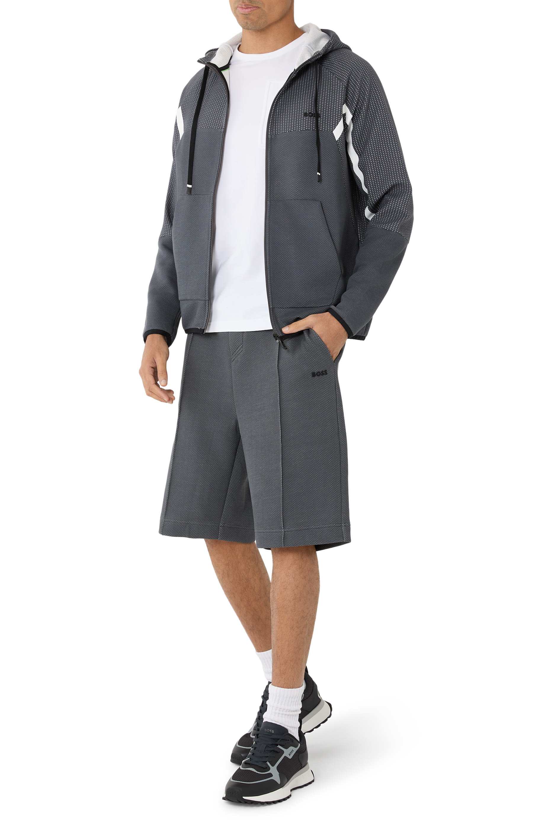 شورت بقصة مريحة بتصميم مبطن جاكار