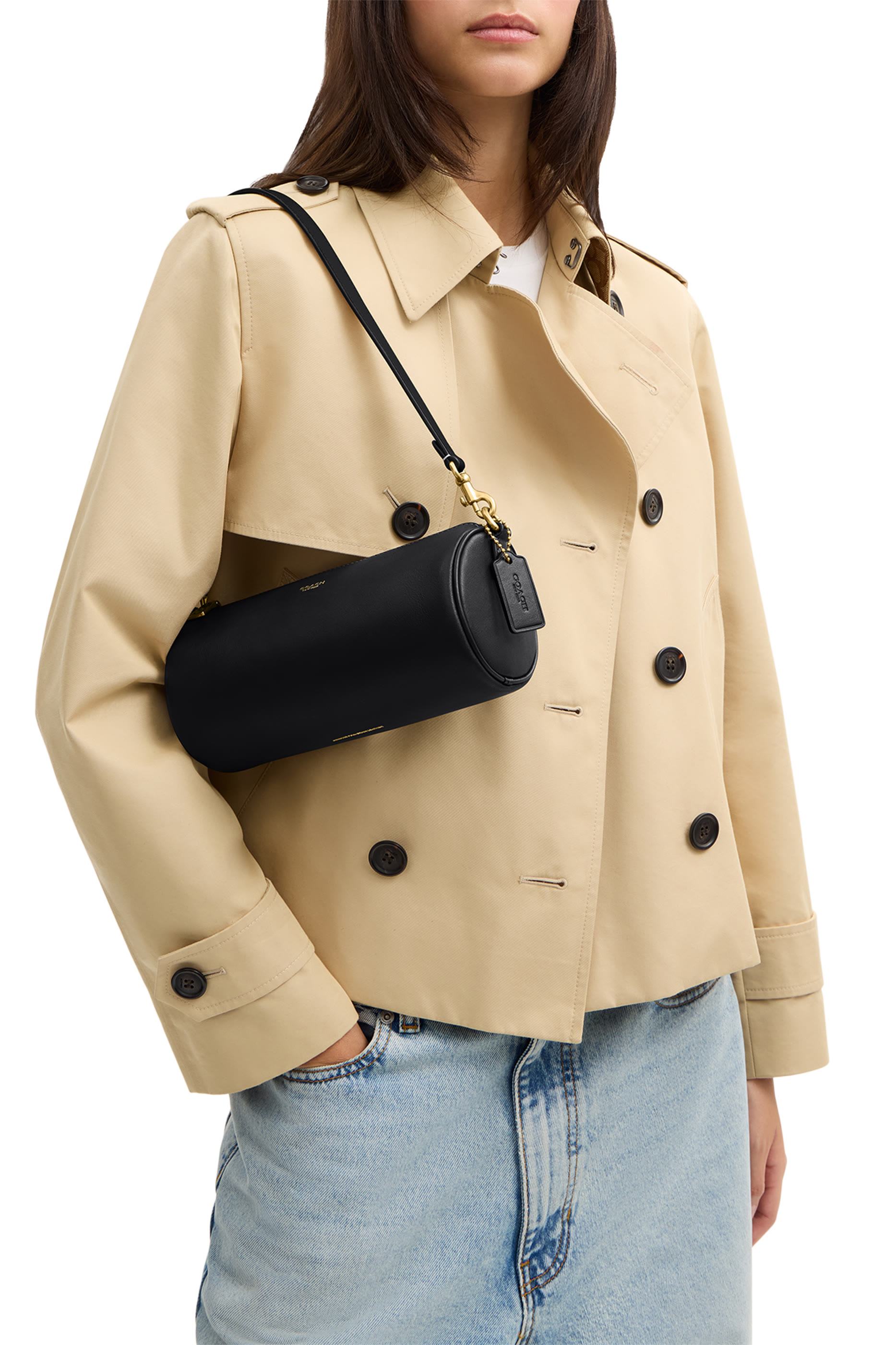 حقيبة بتصميم أسطواني