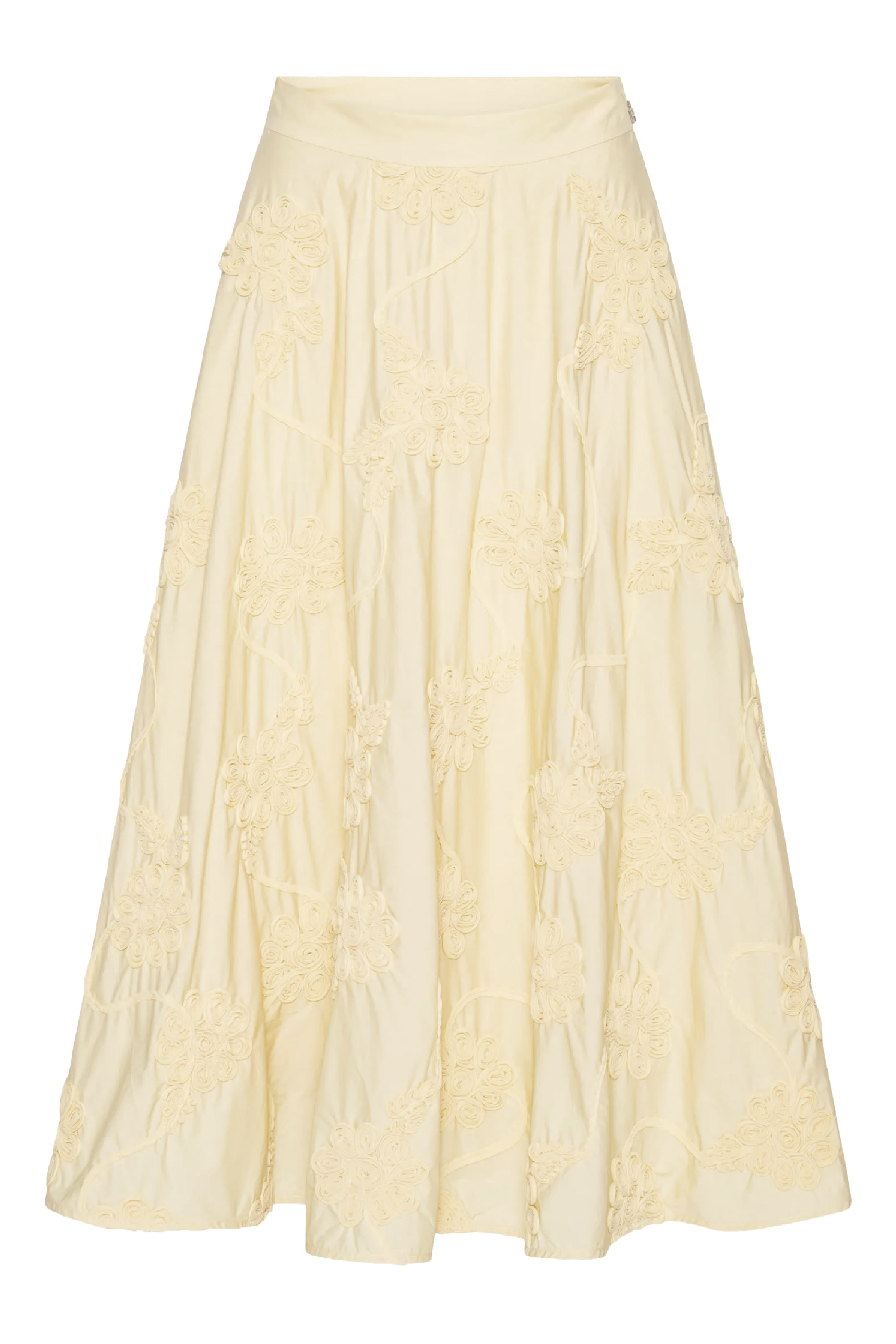 تنورة طويلة بتطريزات زهور