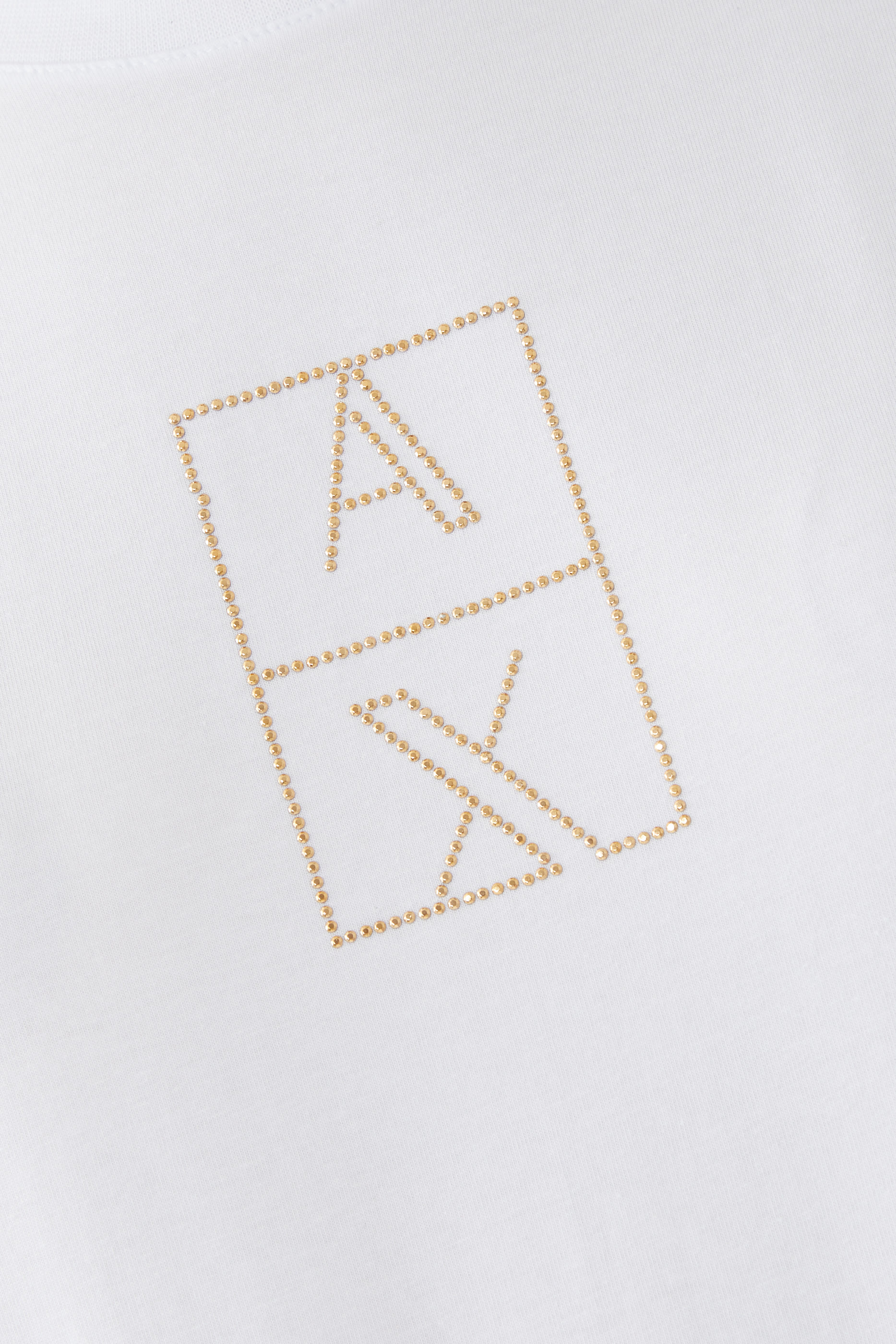 تيشيرت بقصة ضيقة وشعار الماركة قطن مطاطي