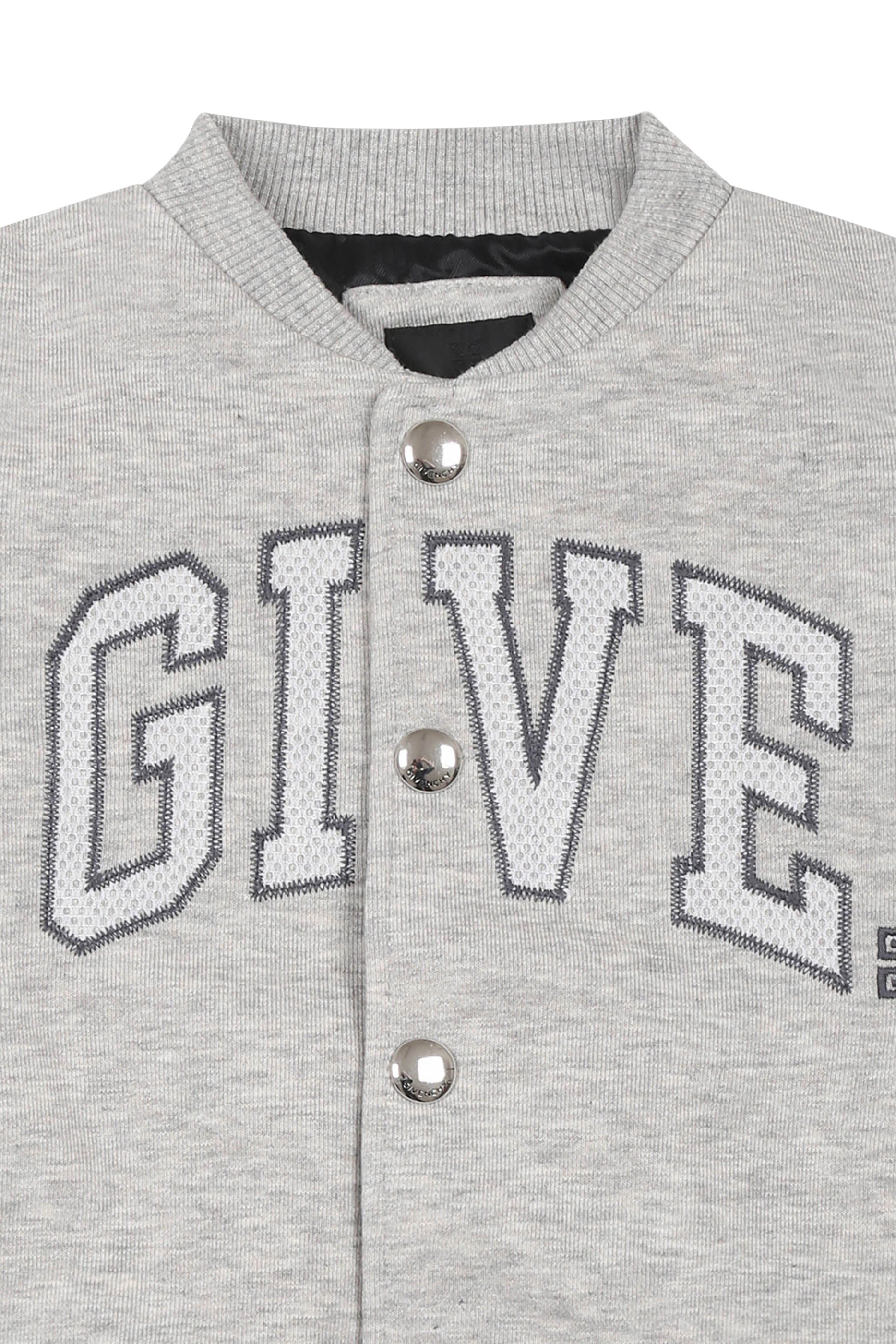 جاكيت بومبر بطبعة شعار الماركة للأطفال