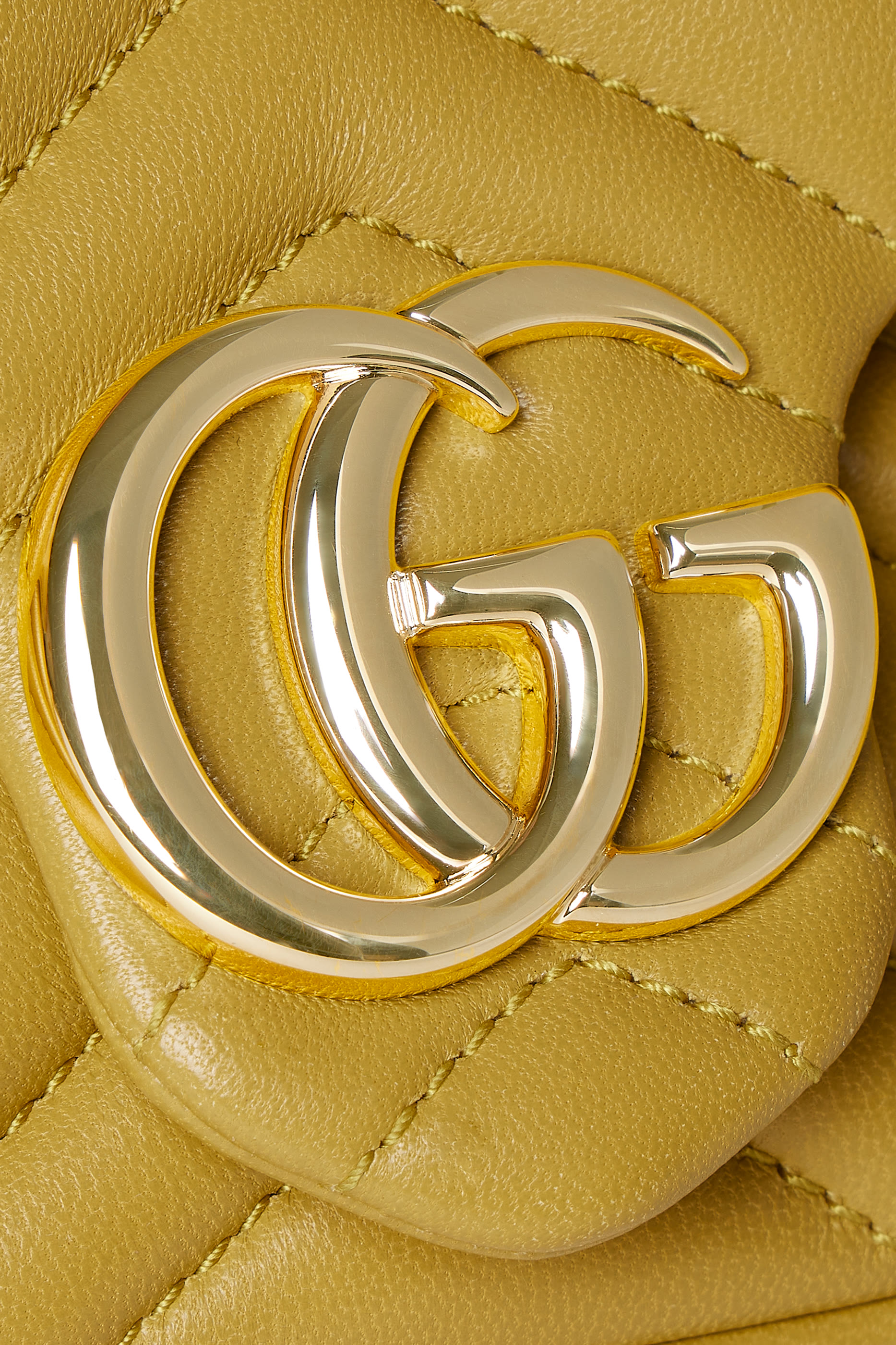 حقيبة كتف مارمونت صغيرة بشعار الماركة