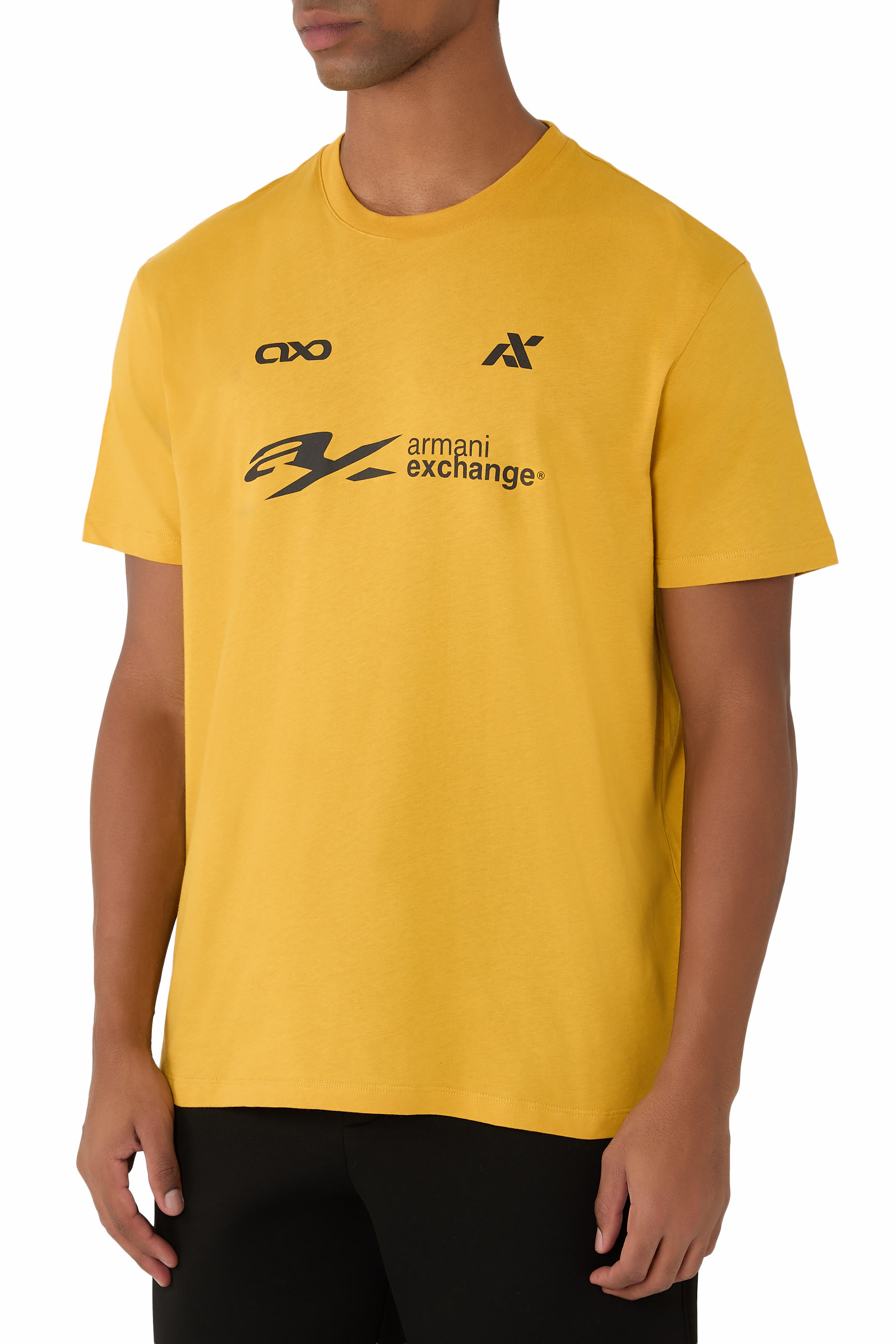 تيشيرت بشعار الماركة