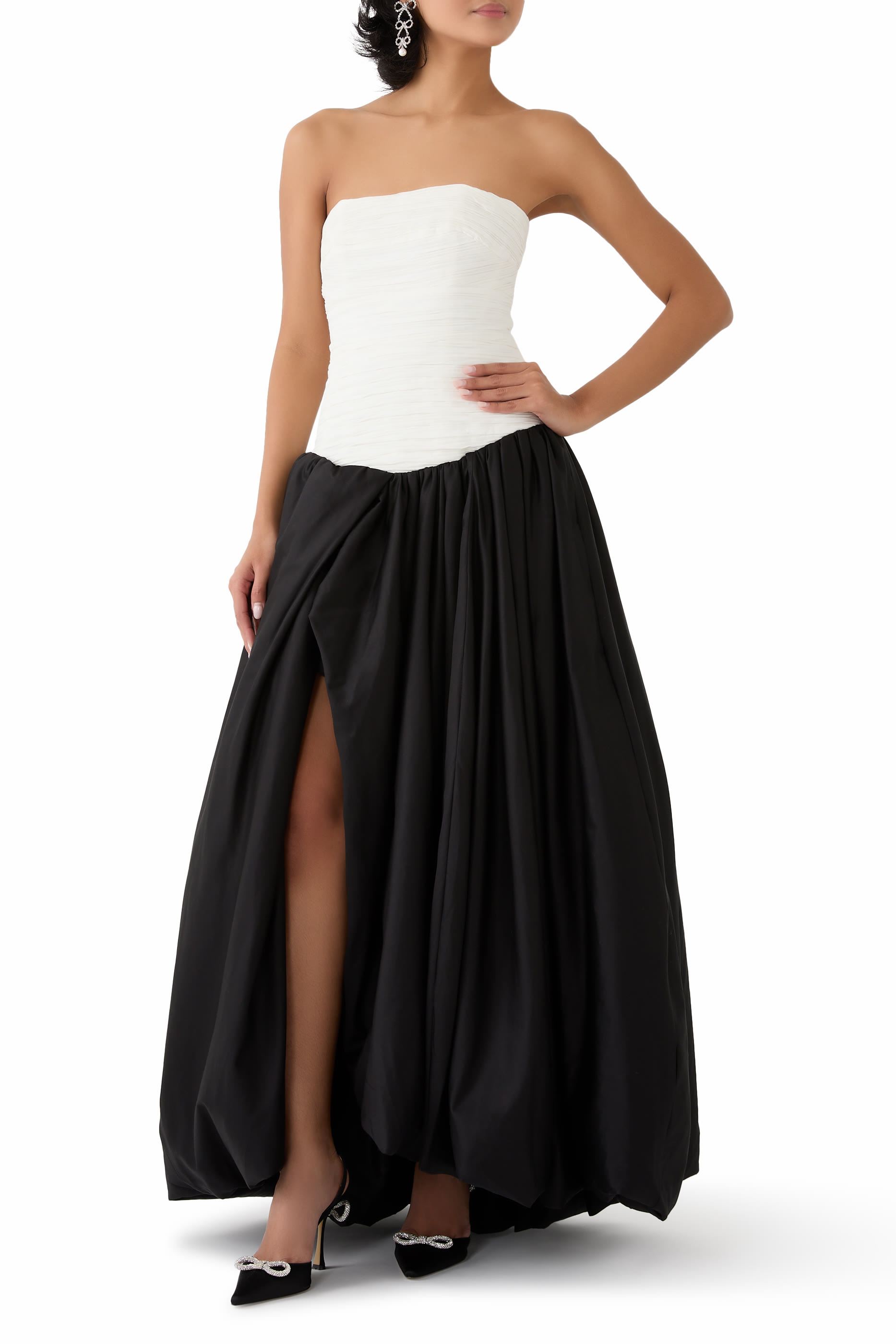 فستان فيوليت طويل بحافة منفوخة