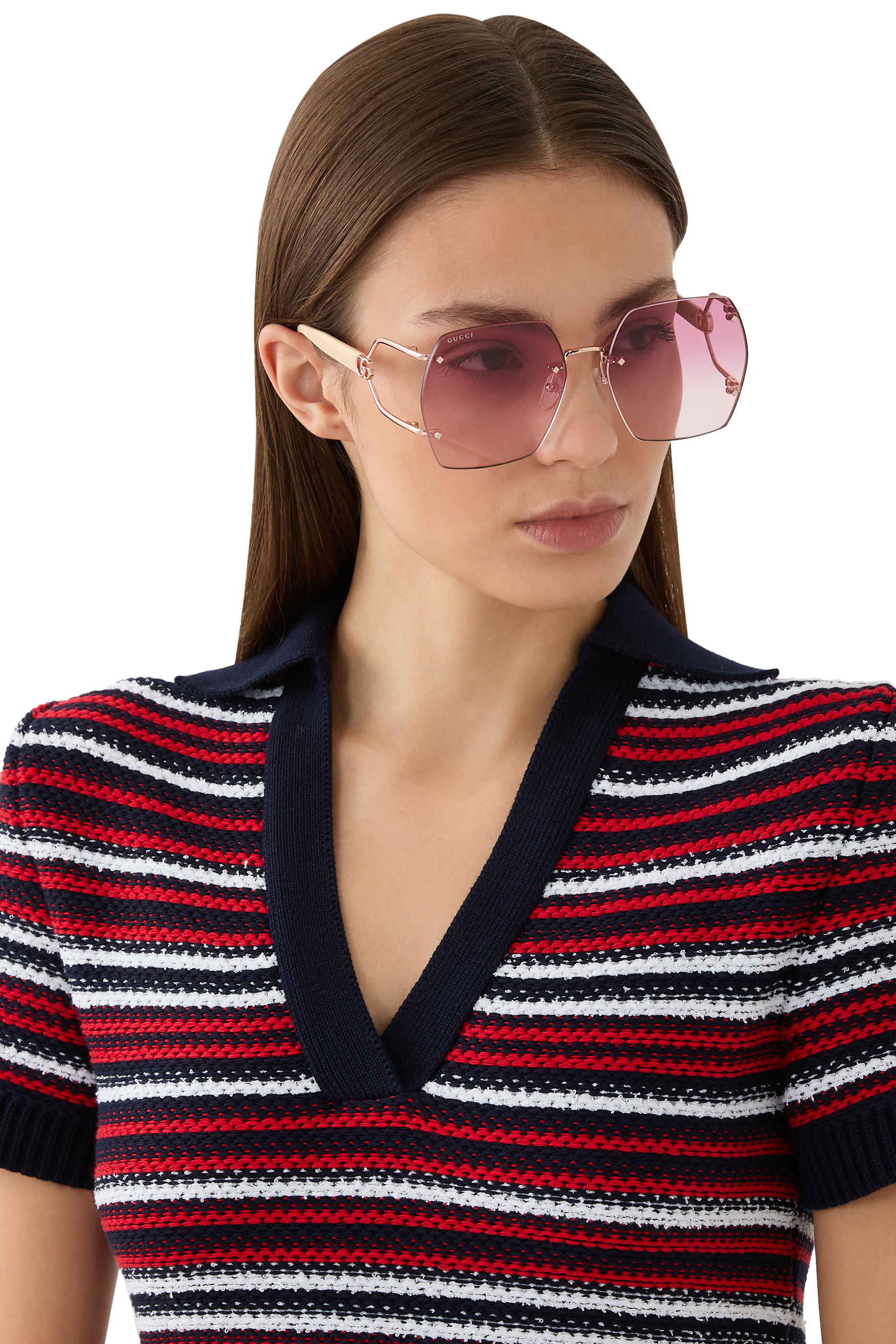 نظارة شمسية بإطار هندسي