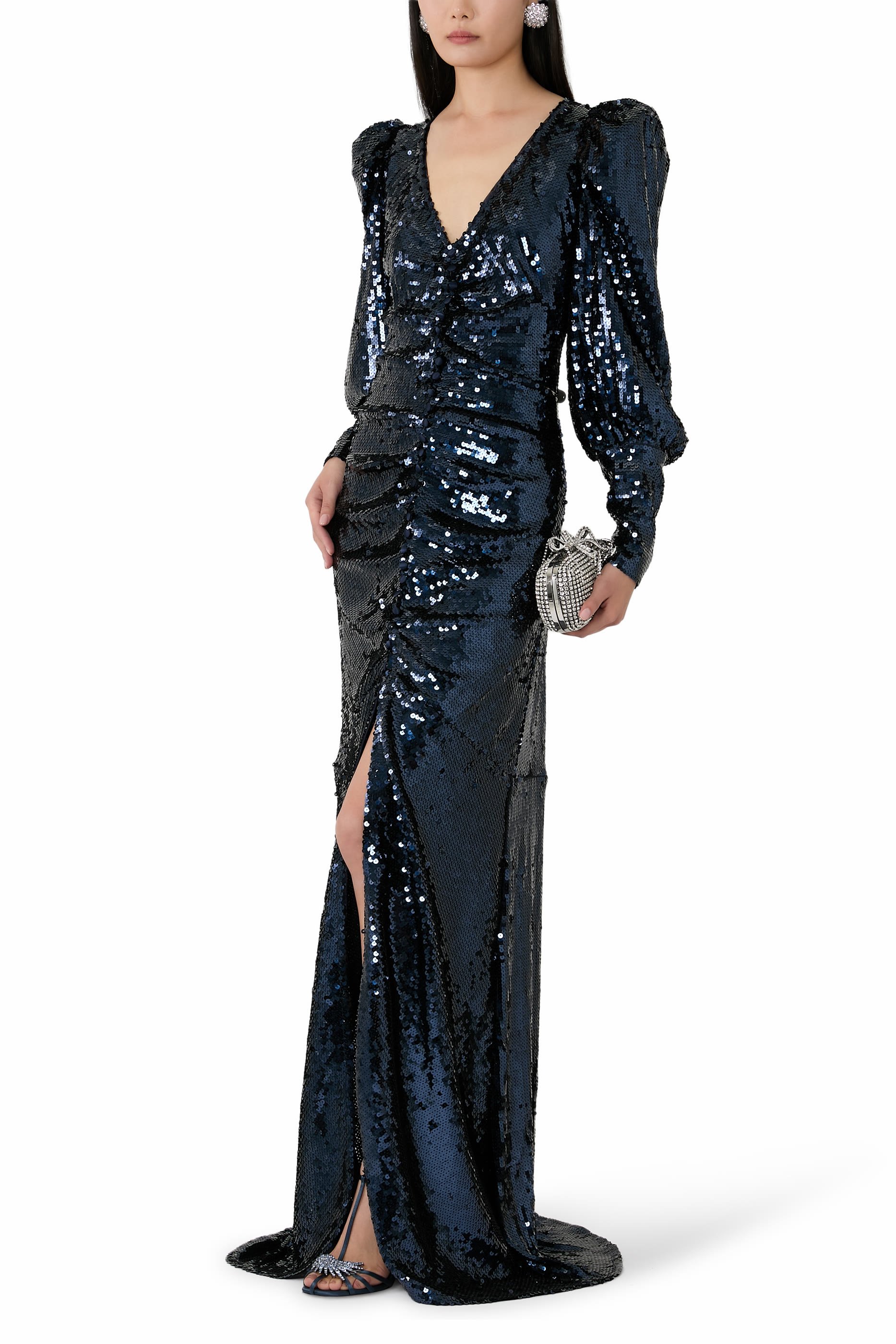 فستان طويل مزين بترتر